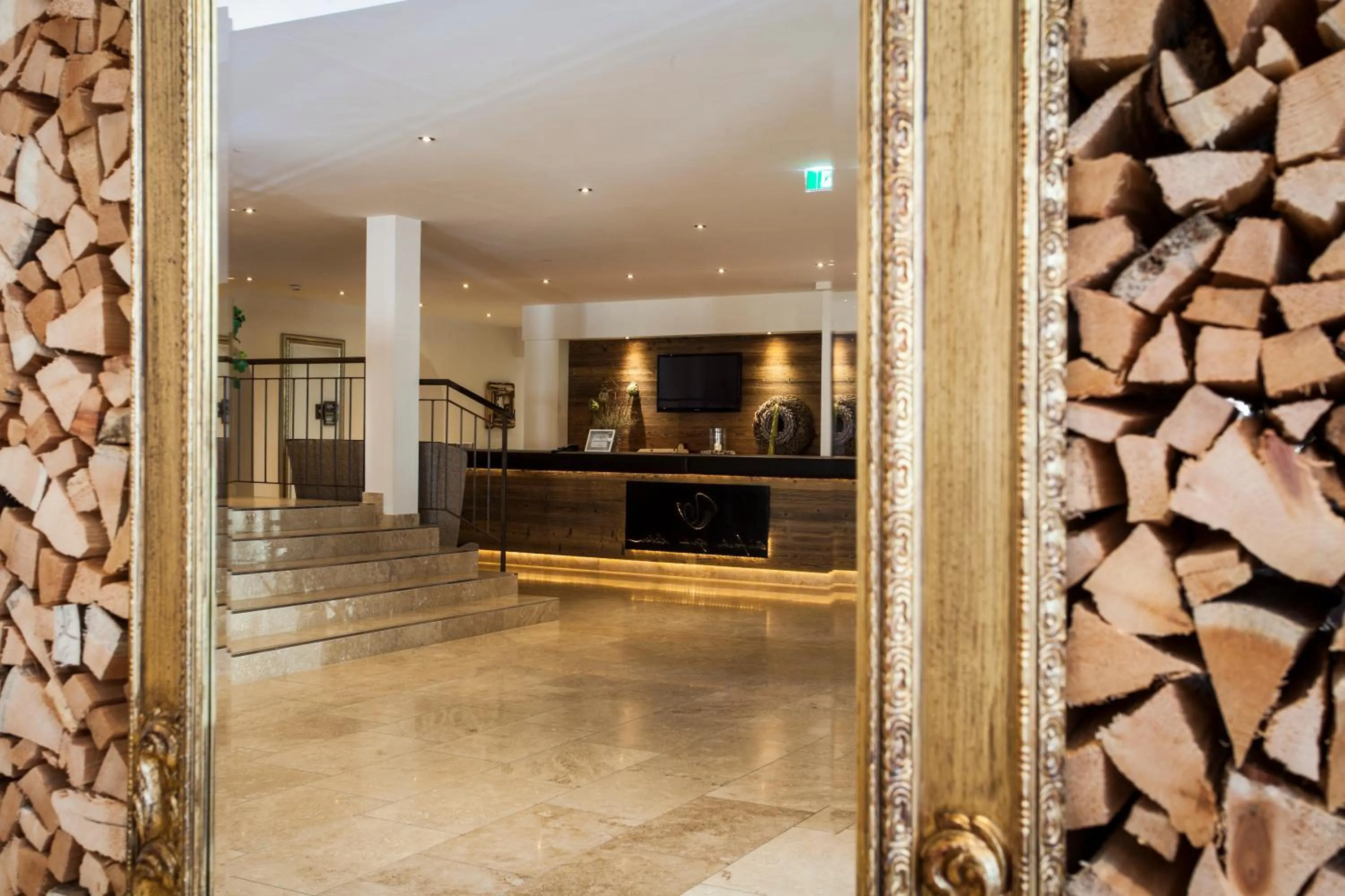 Lobby or reception in Posthotel Pfunds