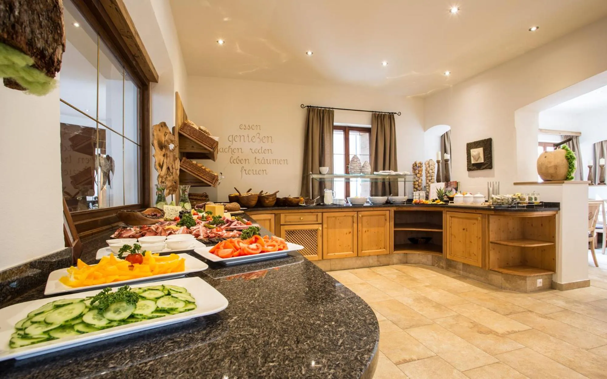 Buffet breakfast in Posthotel Pfunds