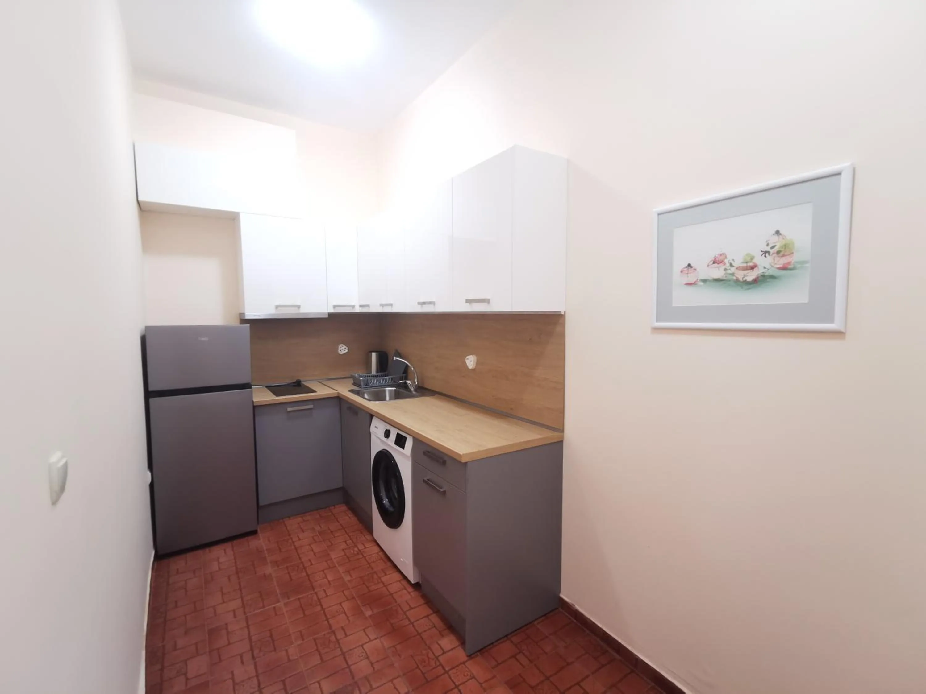 Rose Garden Omax Apartments