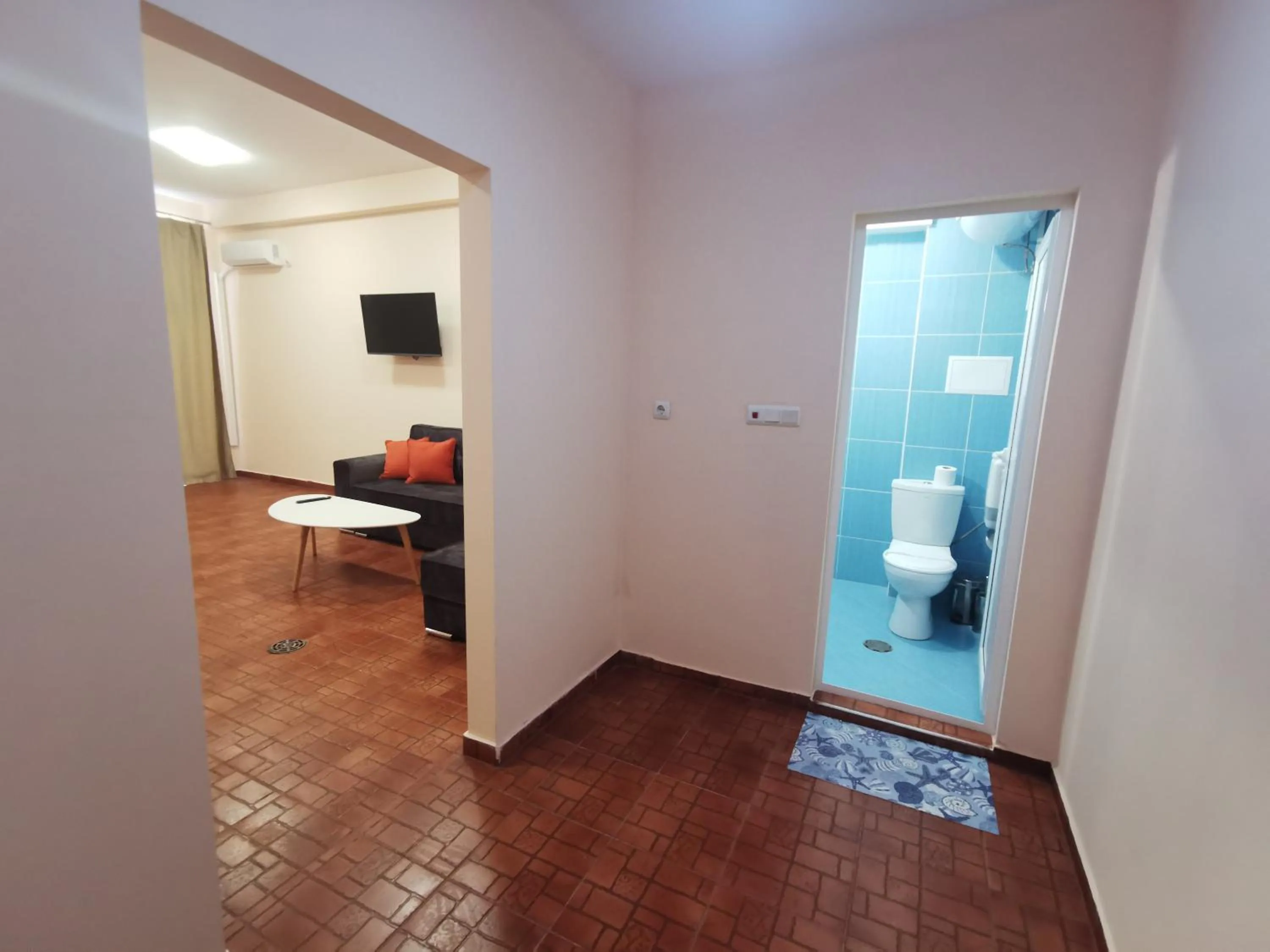 Rose Garden Omax Apartments