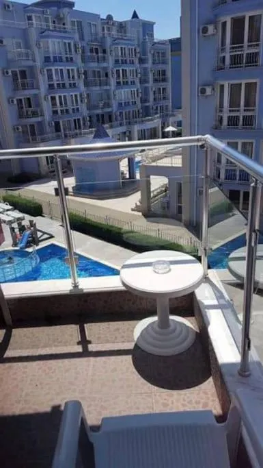 Rose Garden Omax Apartments