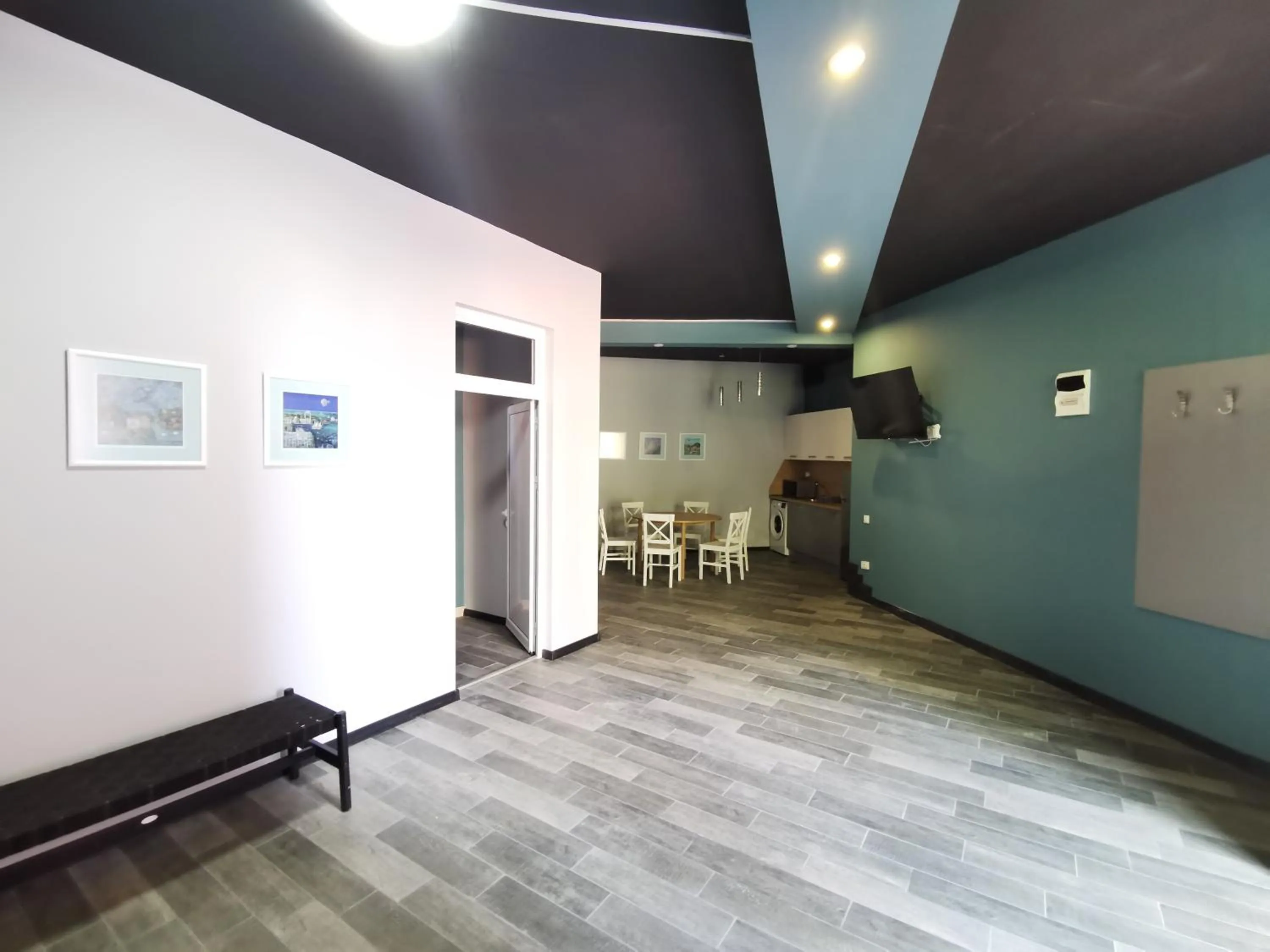 Rose Garden Omax Apartments