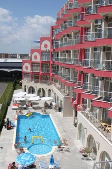 Rose Garden Omax Apartments