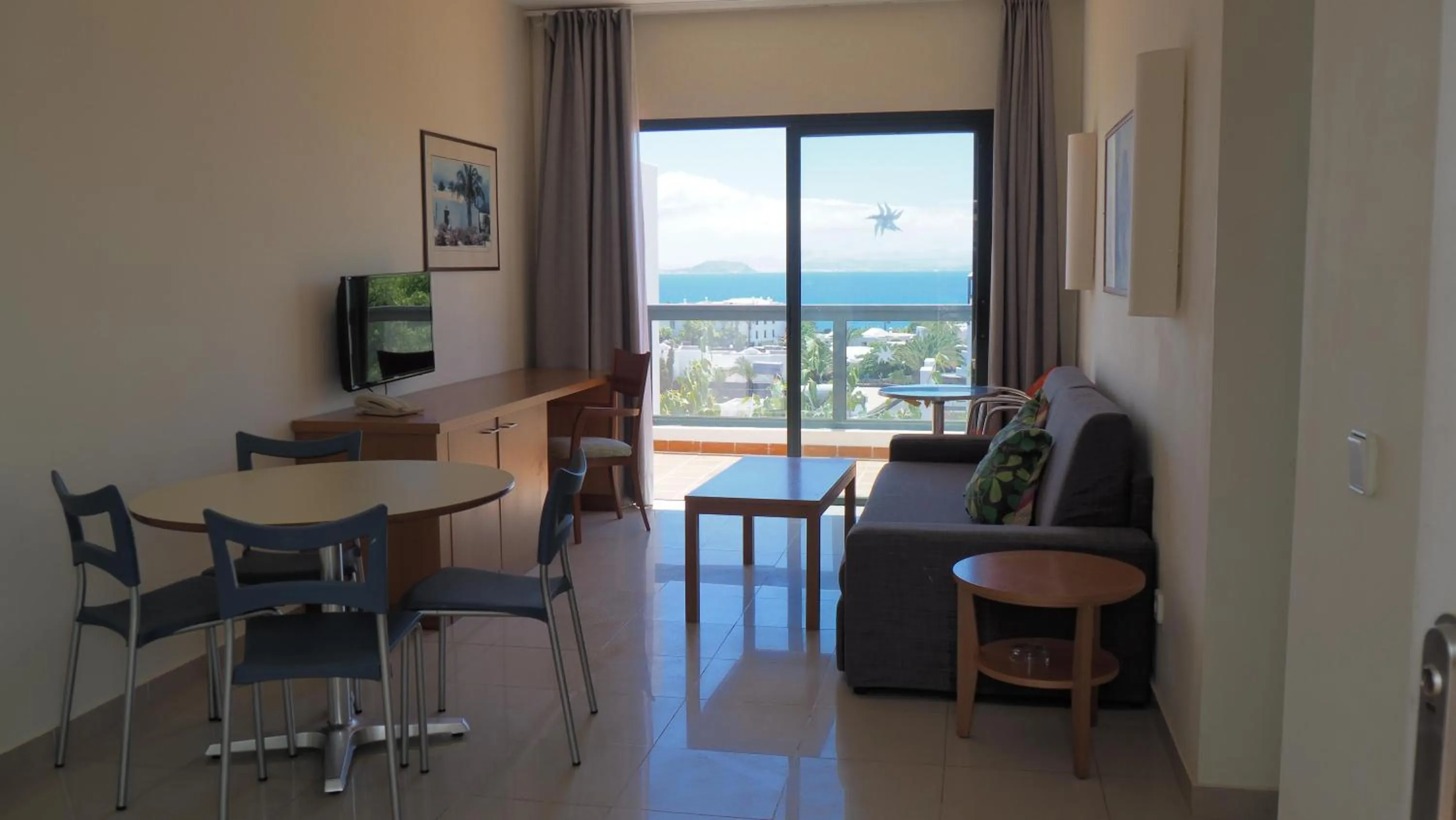 Photo of the whole room in Caybeach Papagayos