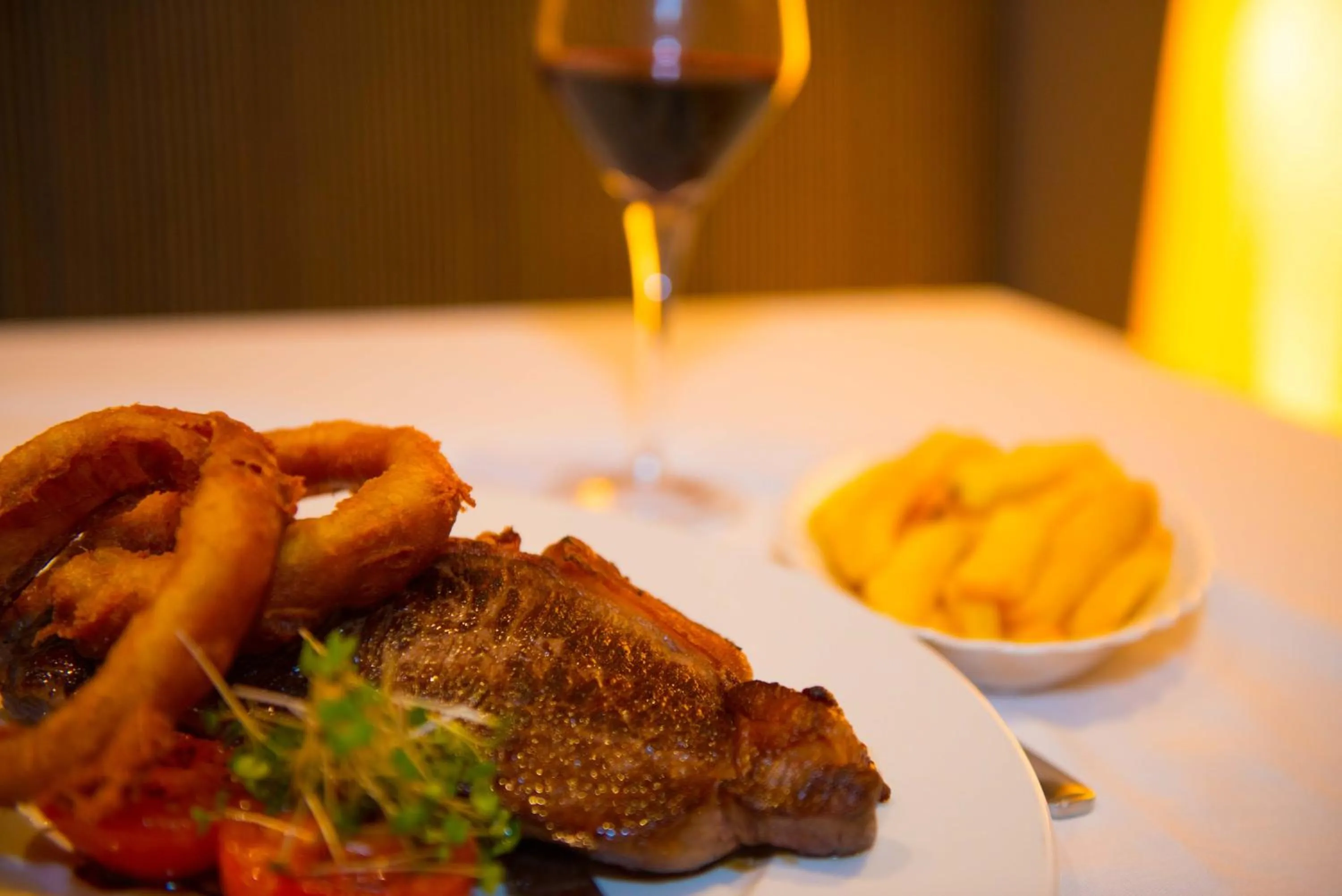 Food and drinks in Murphy's Hotel