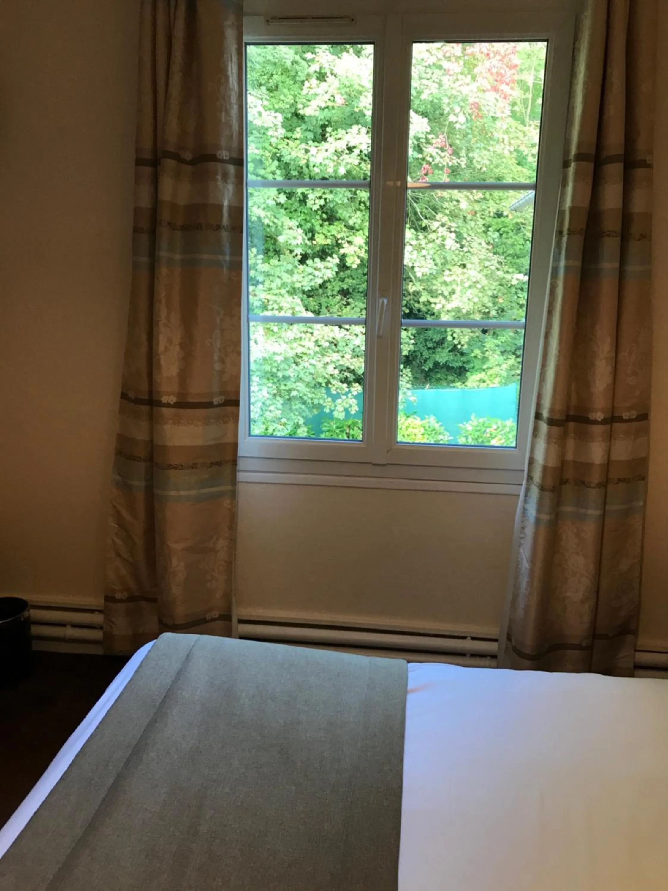 Bed in Hostellerie de Pavillon Saint-Hubert