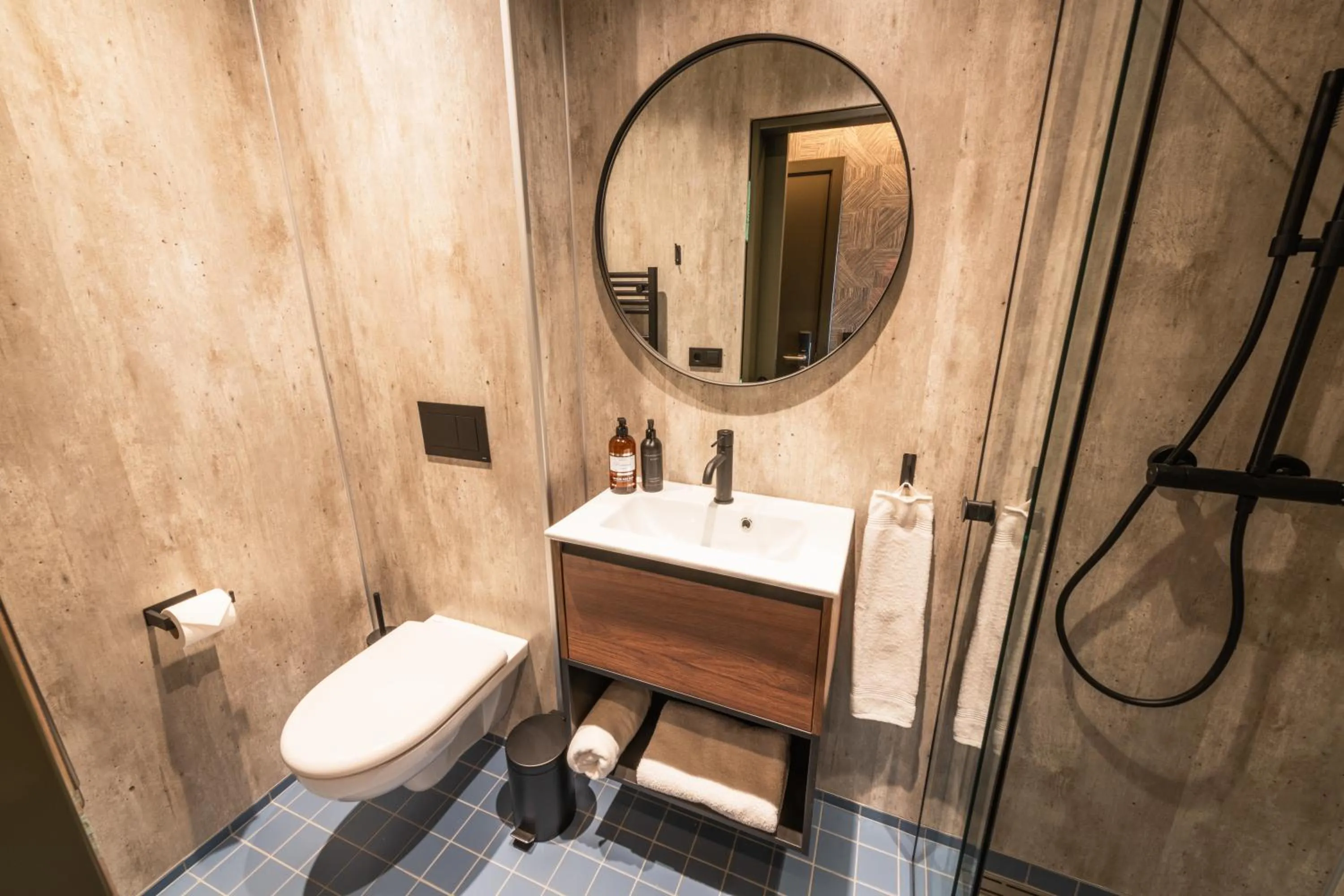 Bathroom in Centrum Hotel