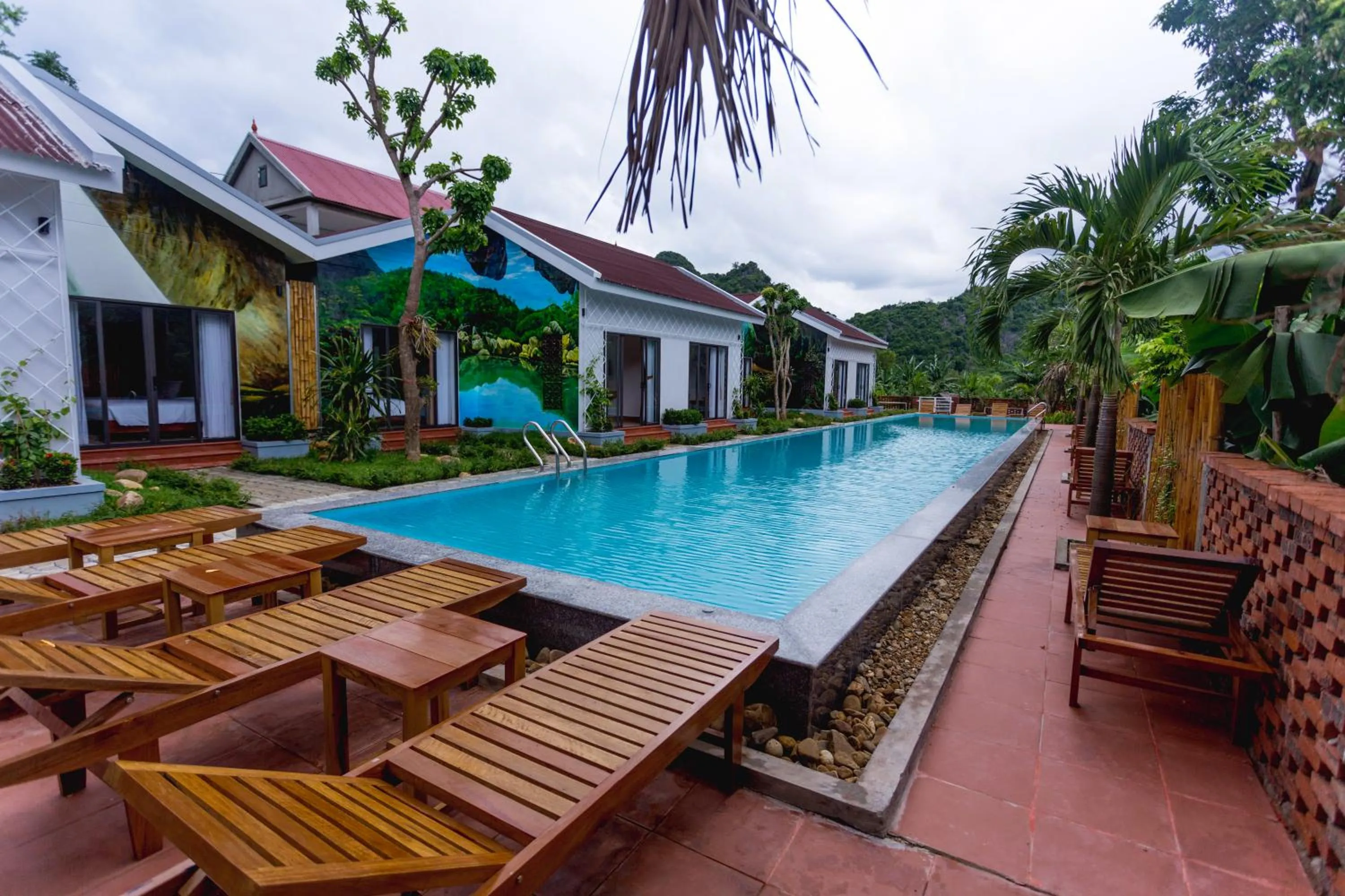 Other in Commander Lodge