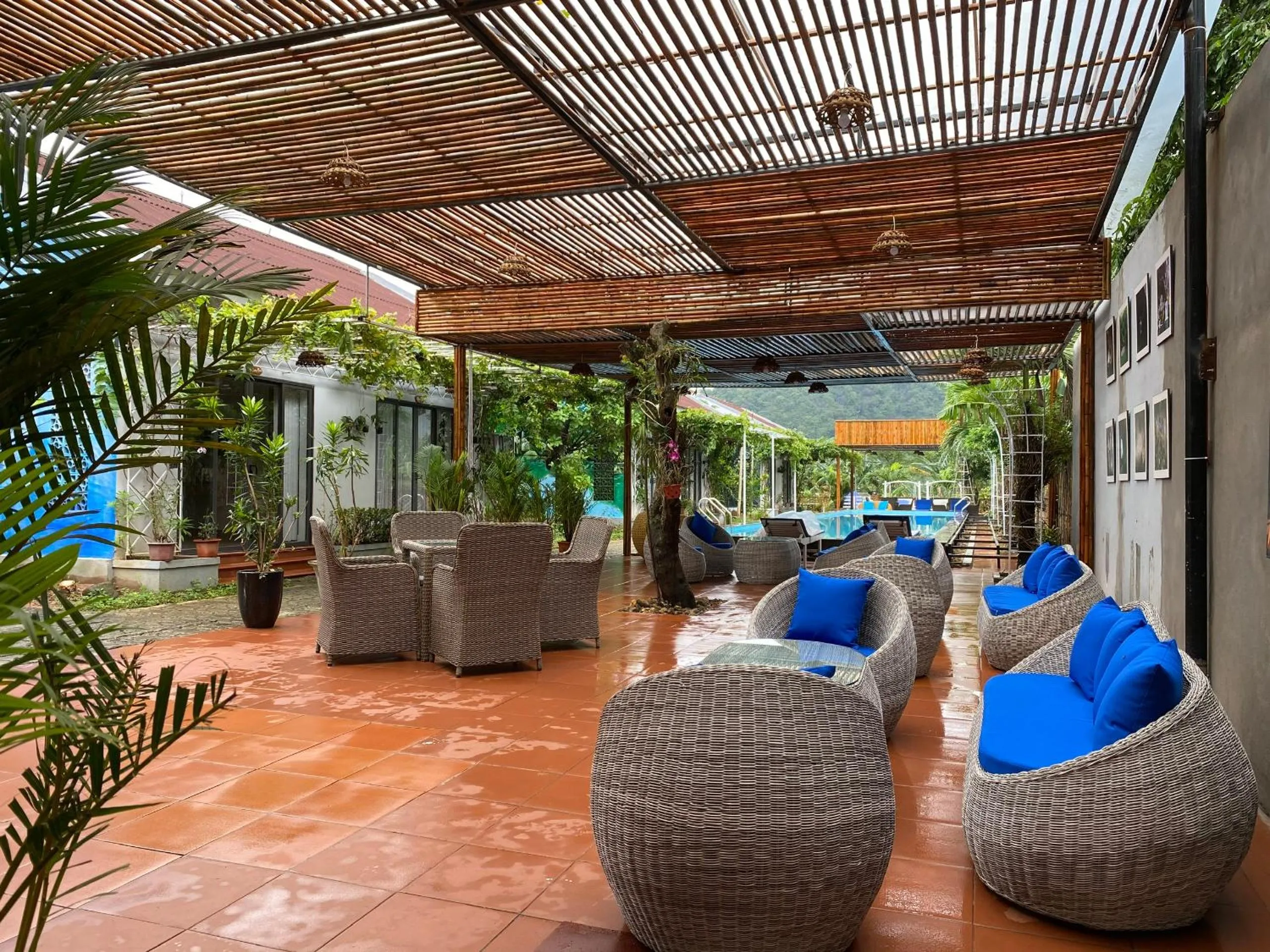 Patio in Commander Lodge