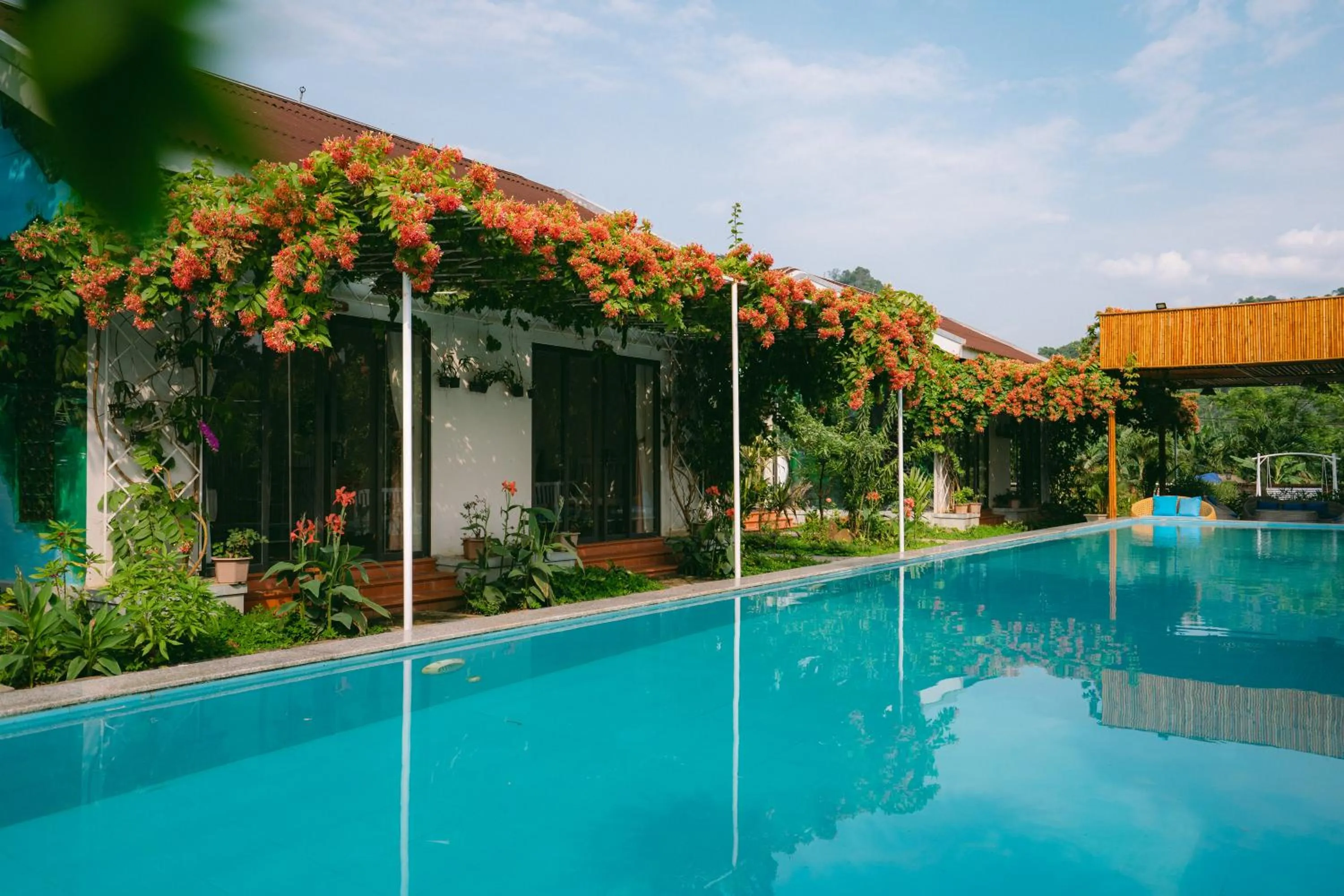 Swimming pool in Commander Lodge