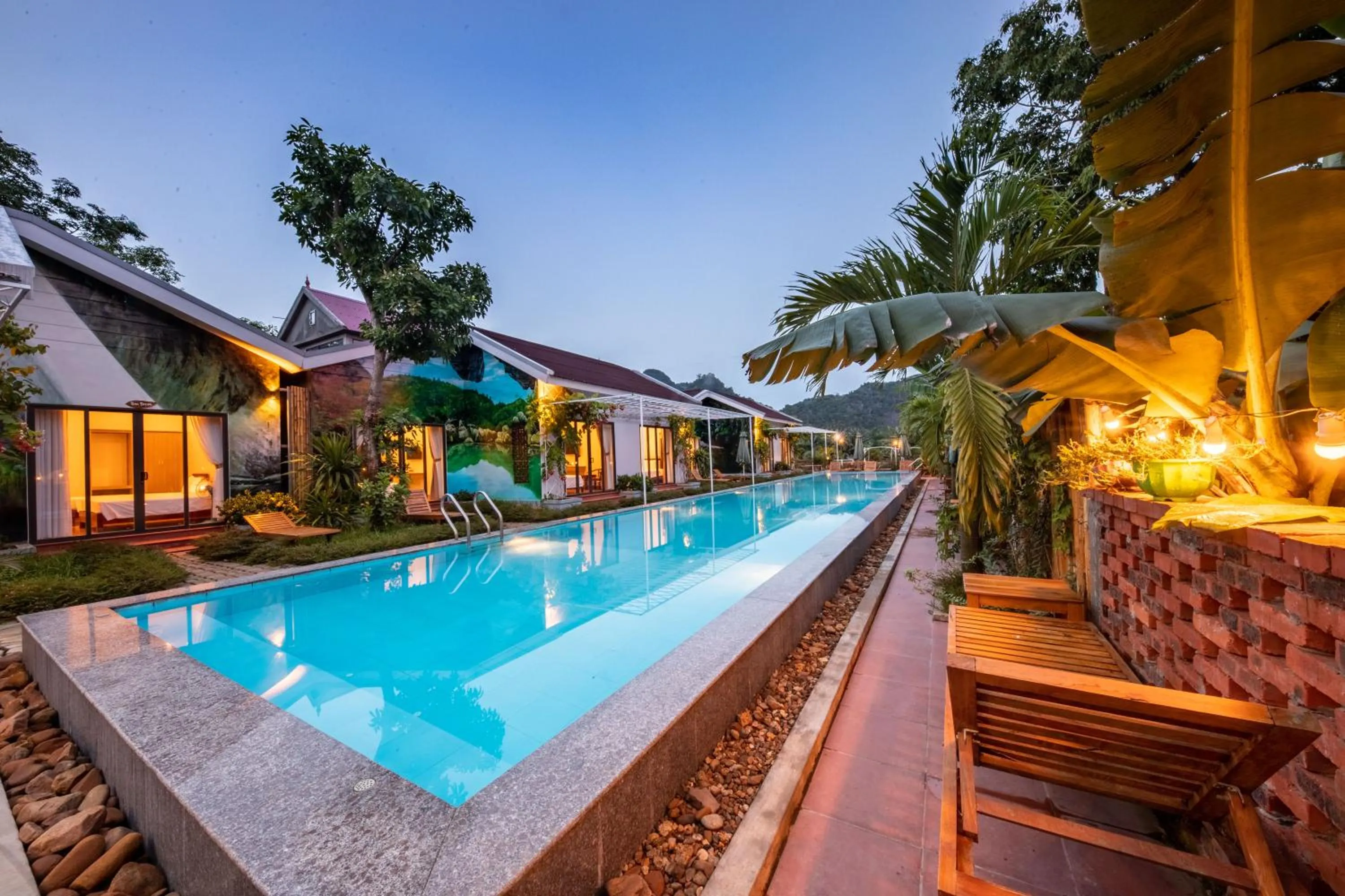 Garden view in Commander Lodge