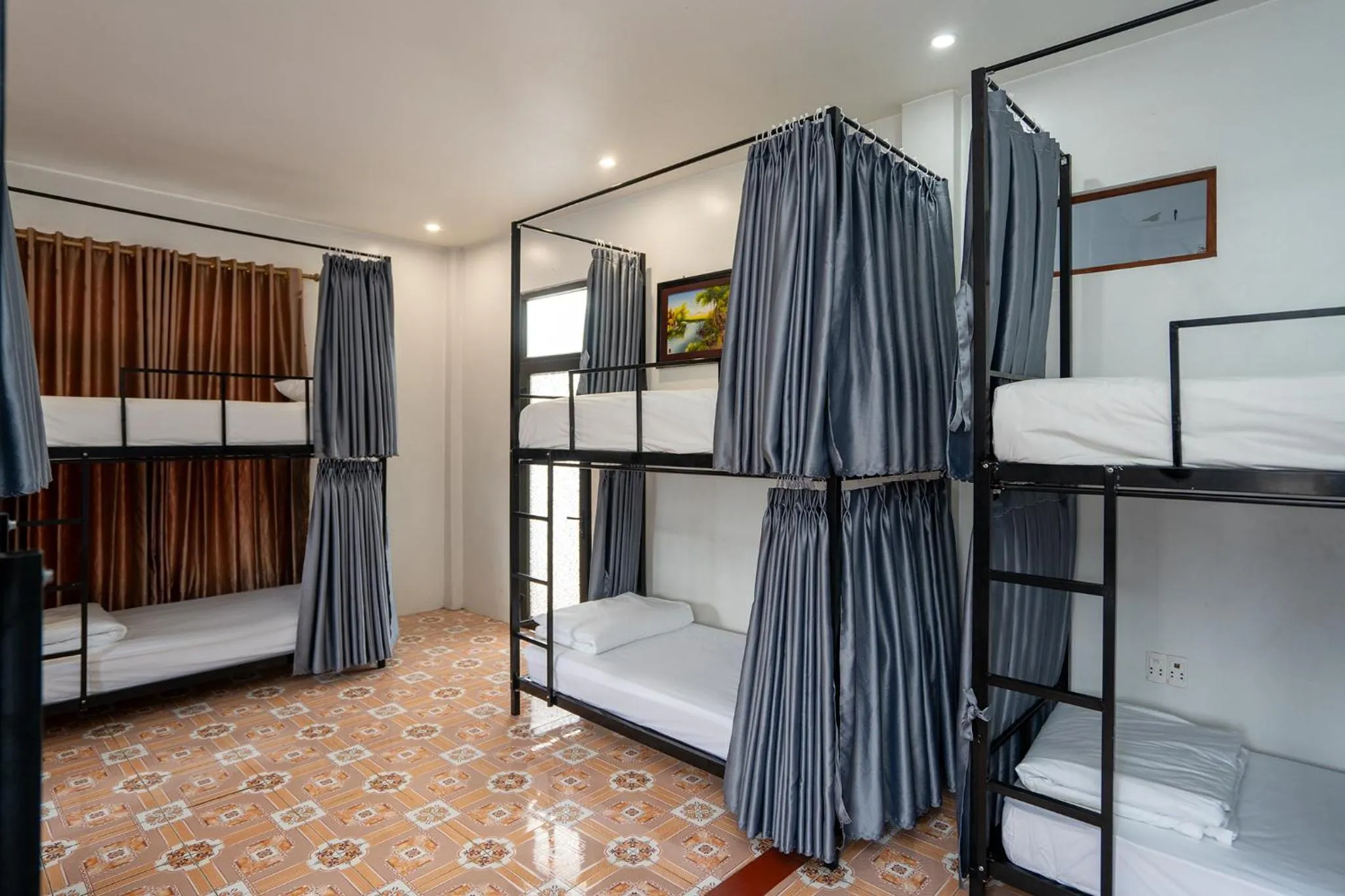 bunk bed, Bed in Commander Lodge