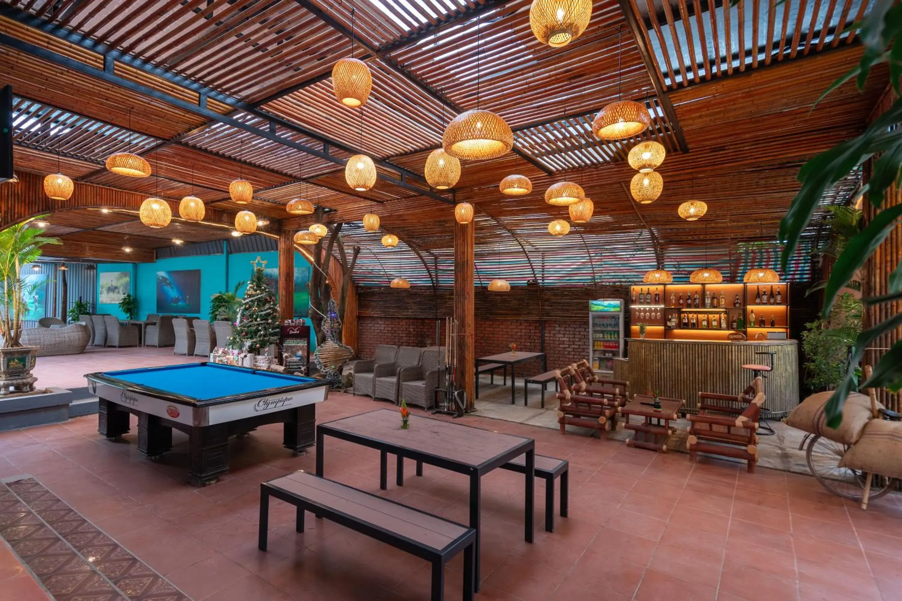 Property building in Commander Lodge Property building in Commander Lodge