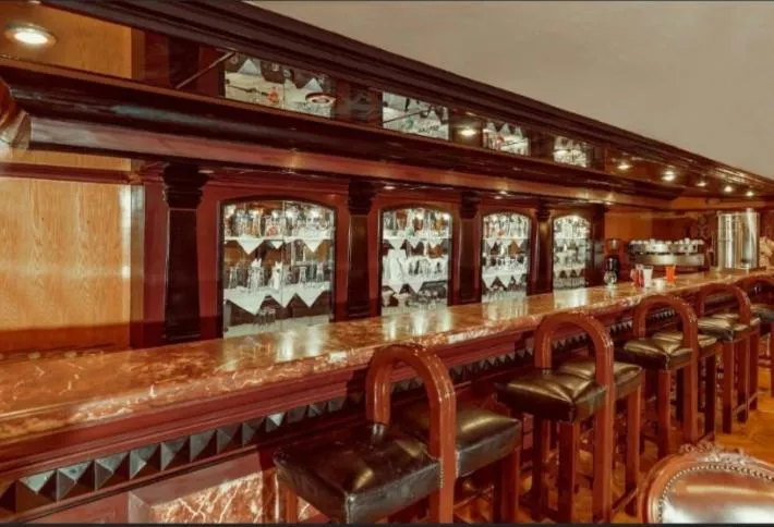 Nightclub / DJ in Nile Cruise King Tut