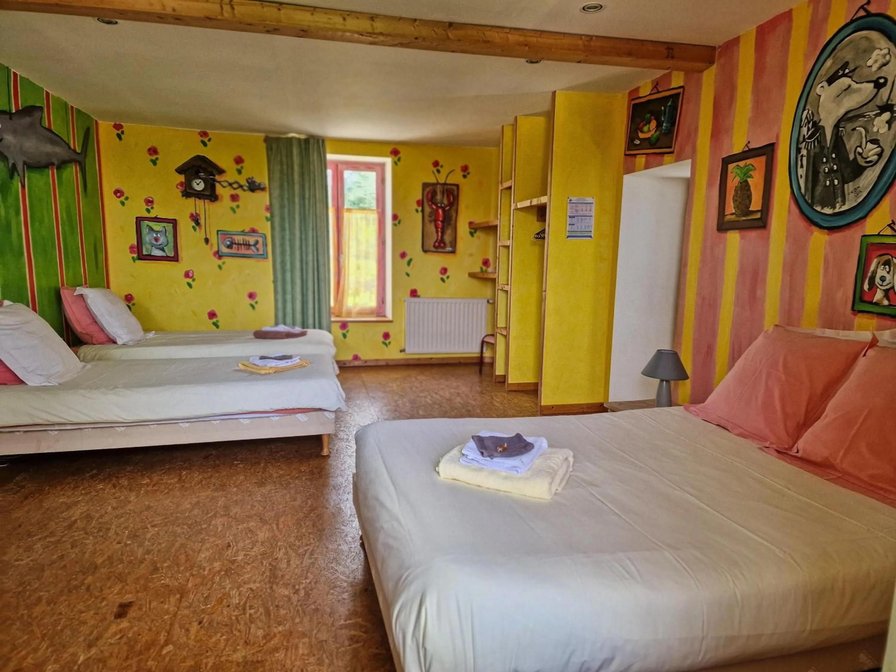 Photo of the whole room, Bed in Les Hortensias GR 34 - Chambres d'Hôtes