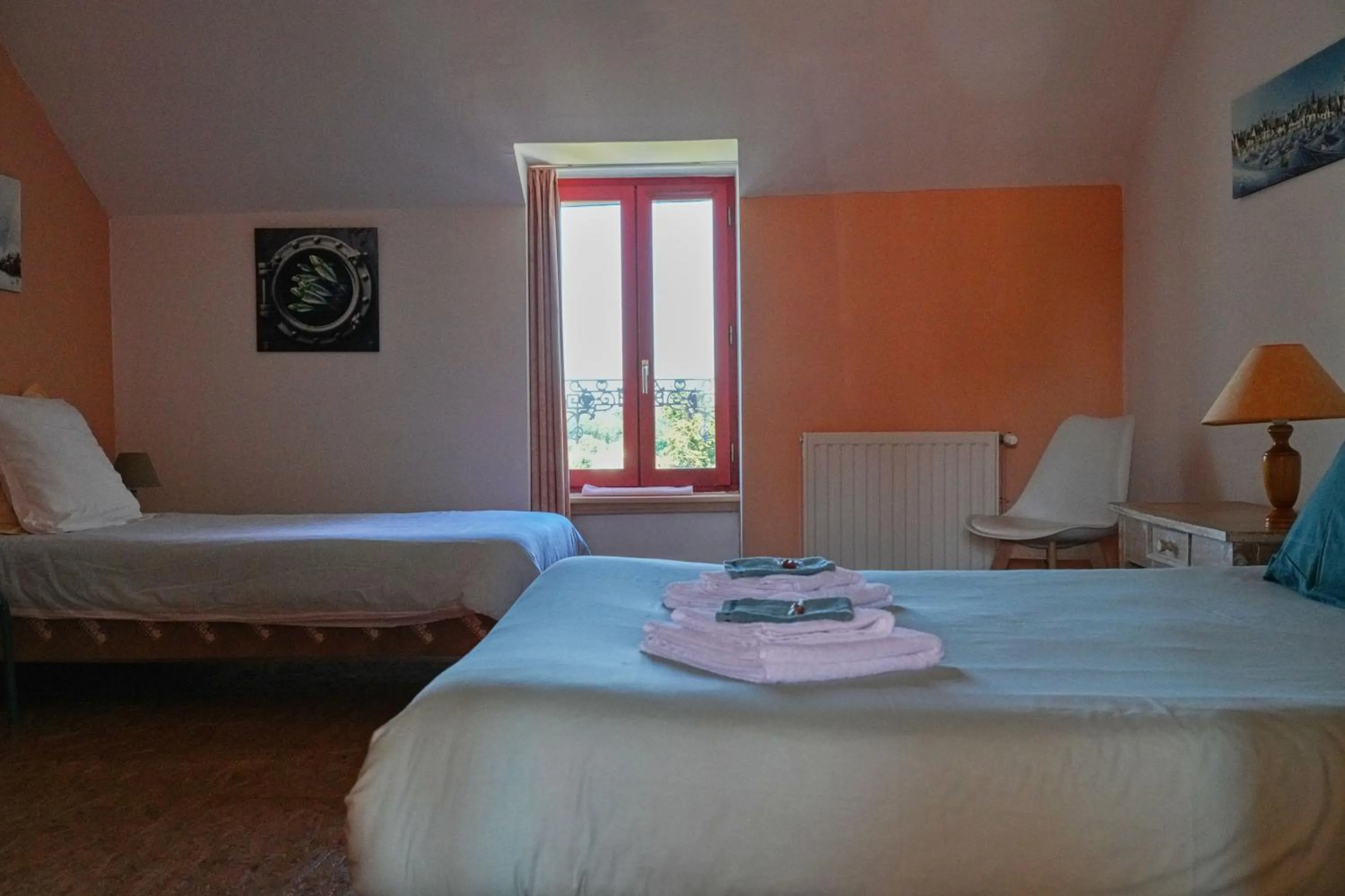 Photo of the whole room, Bed in Les Hortensias GR 34 - Chambres d'Hôtes