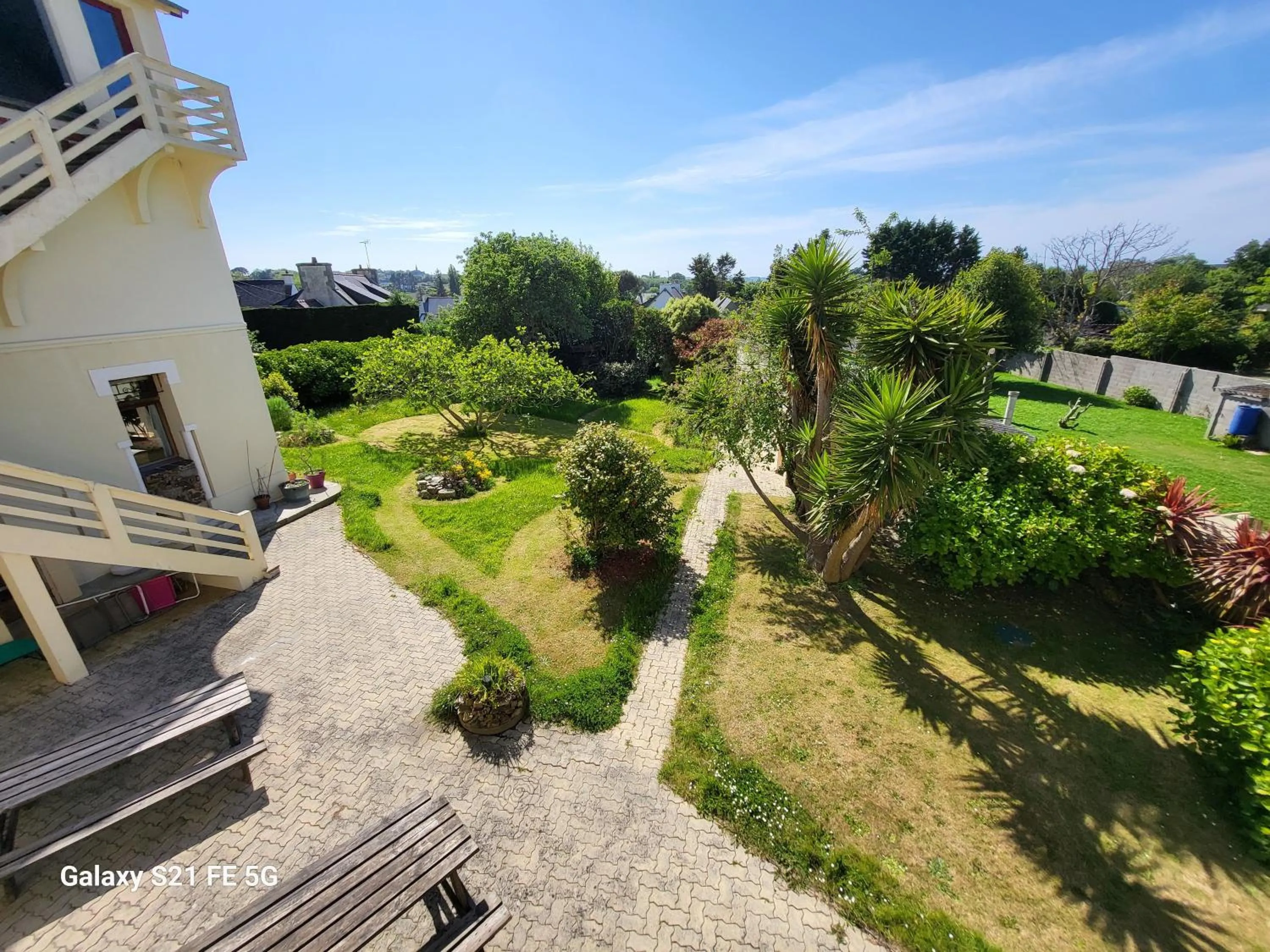 Garden in Les Hortensias GR 34 - Chambres d'Hôtes