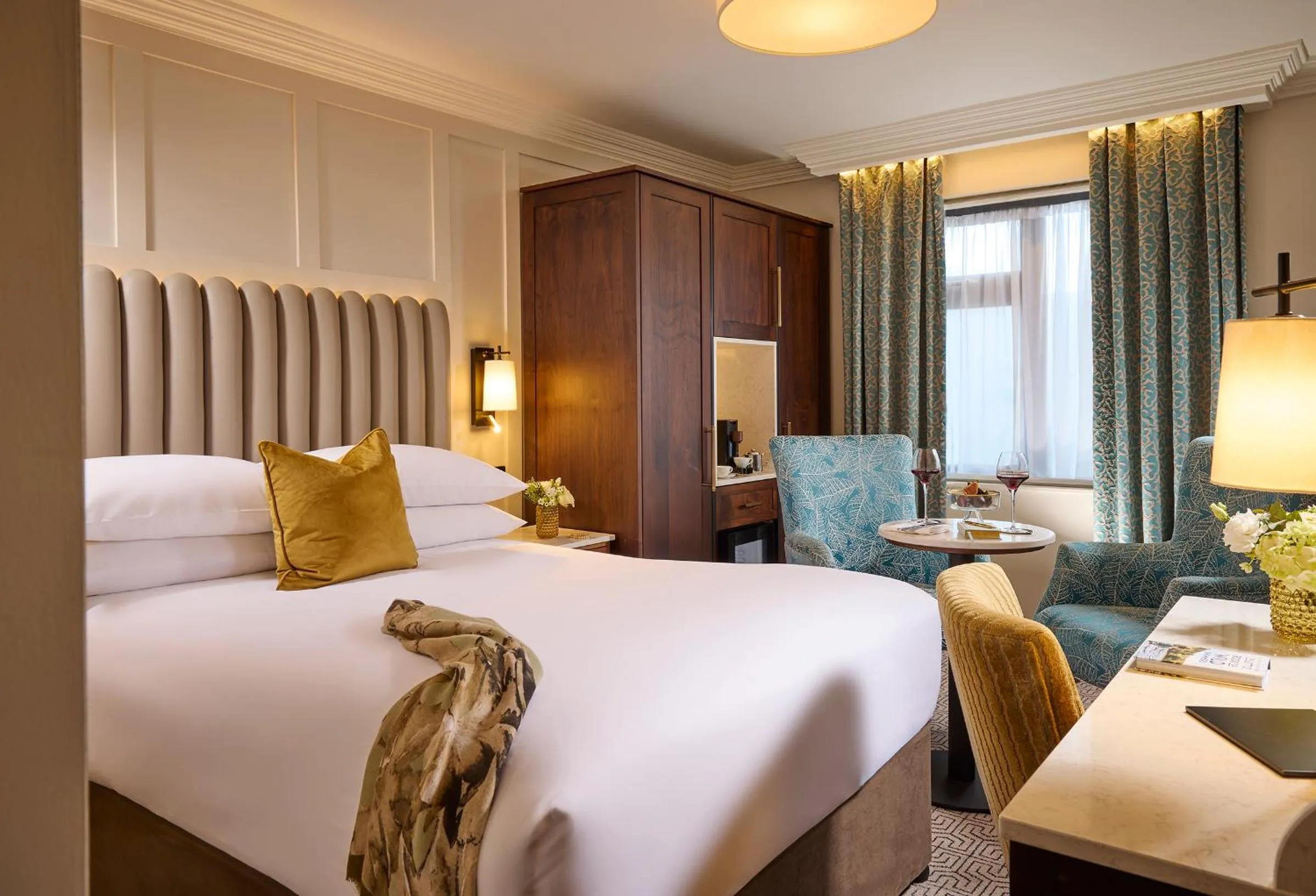 Bed in Castlecourt Hotel, Spa & Leisure