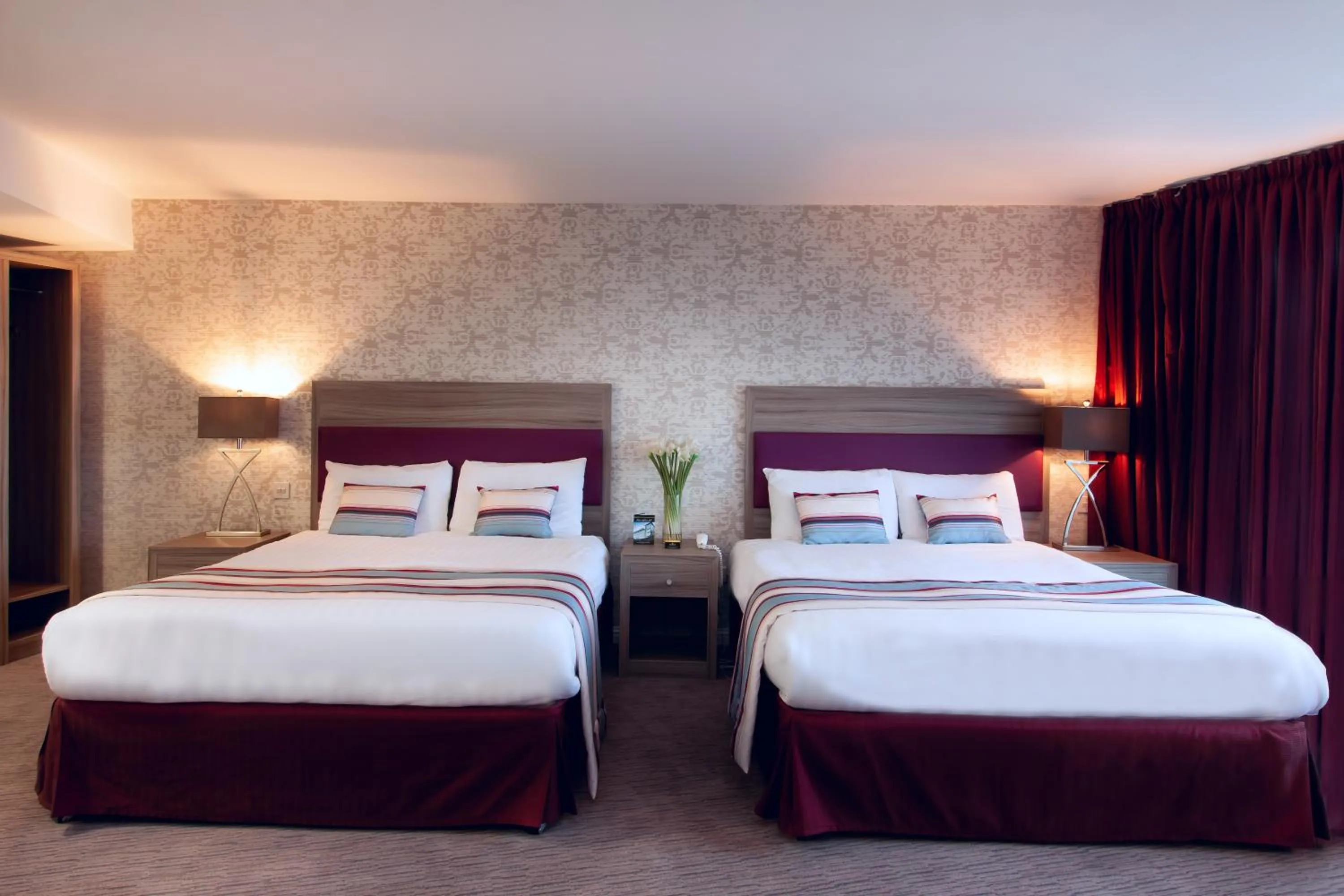 Bed in Shandon Hotel & Spa