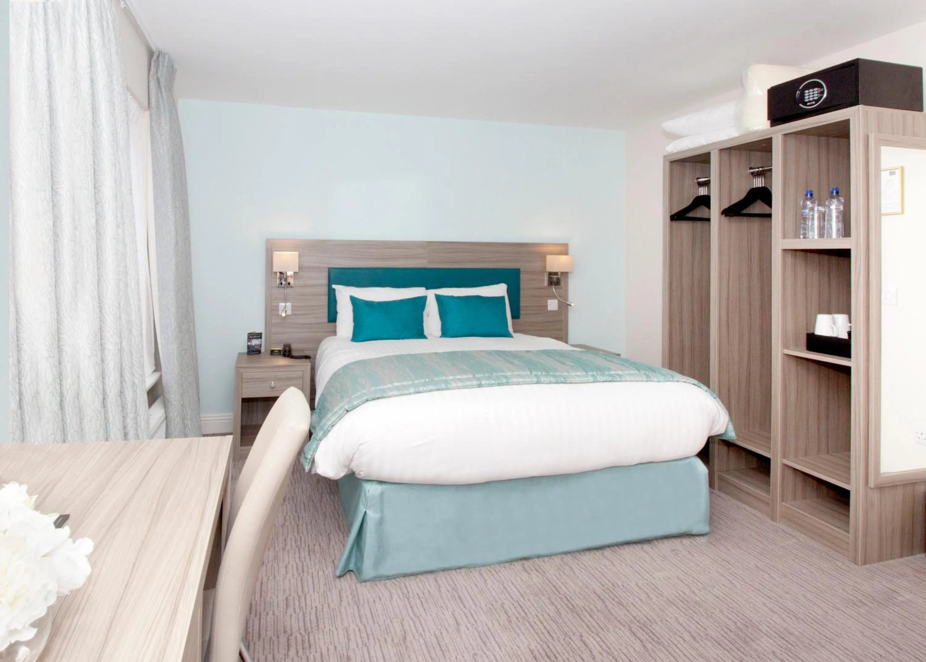 Bed in Shandon Hotel & Spa