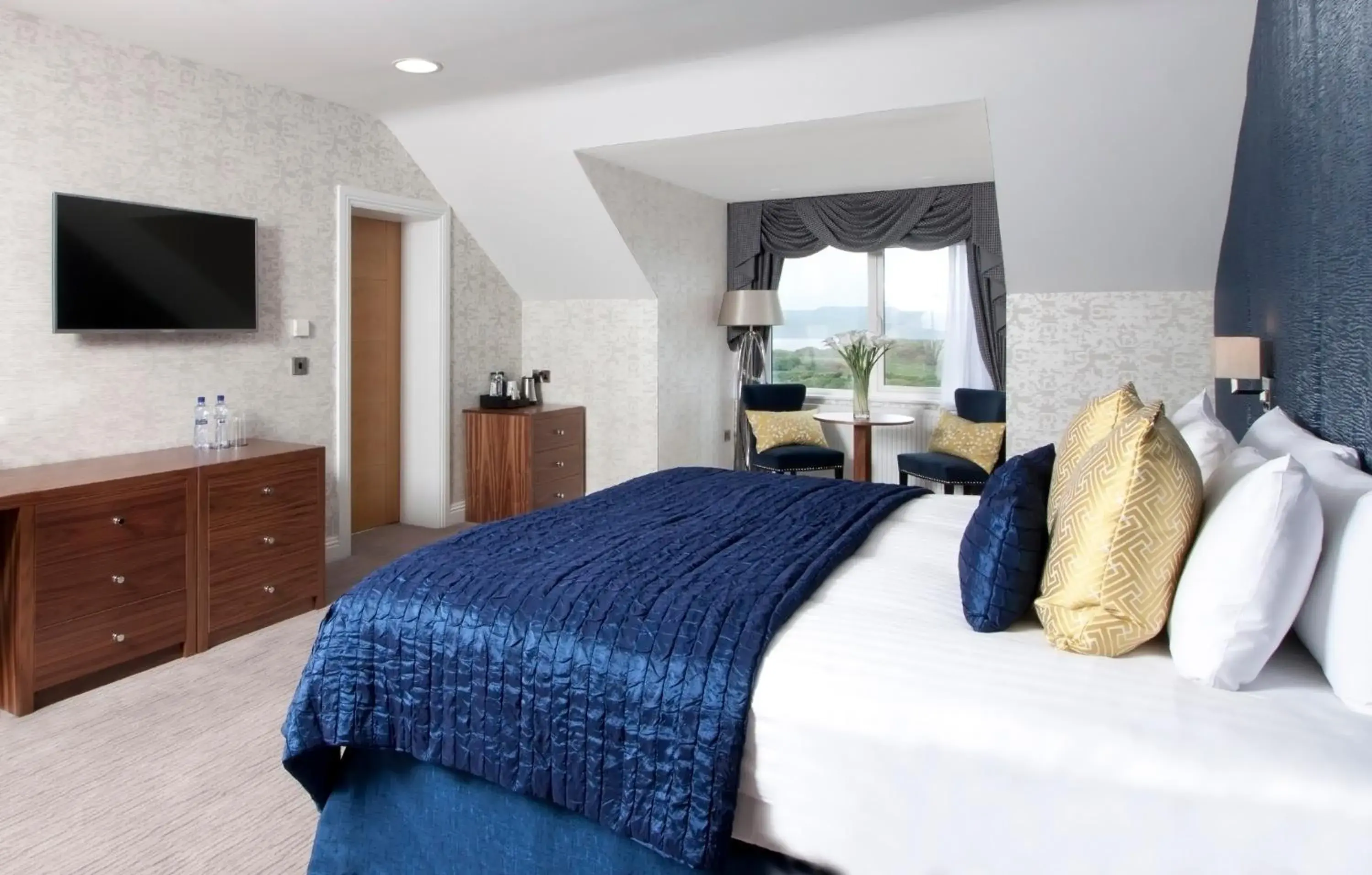 Master Suite in Shandon Hotel & Spa Master Suite in Shandon Hotel & Spa