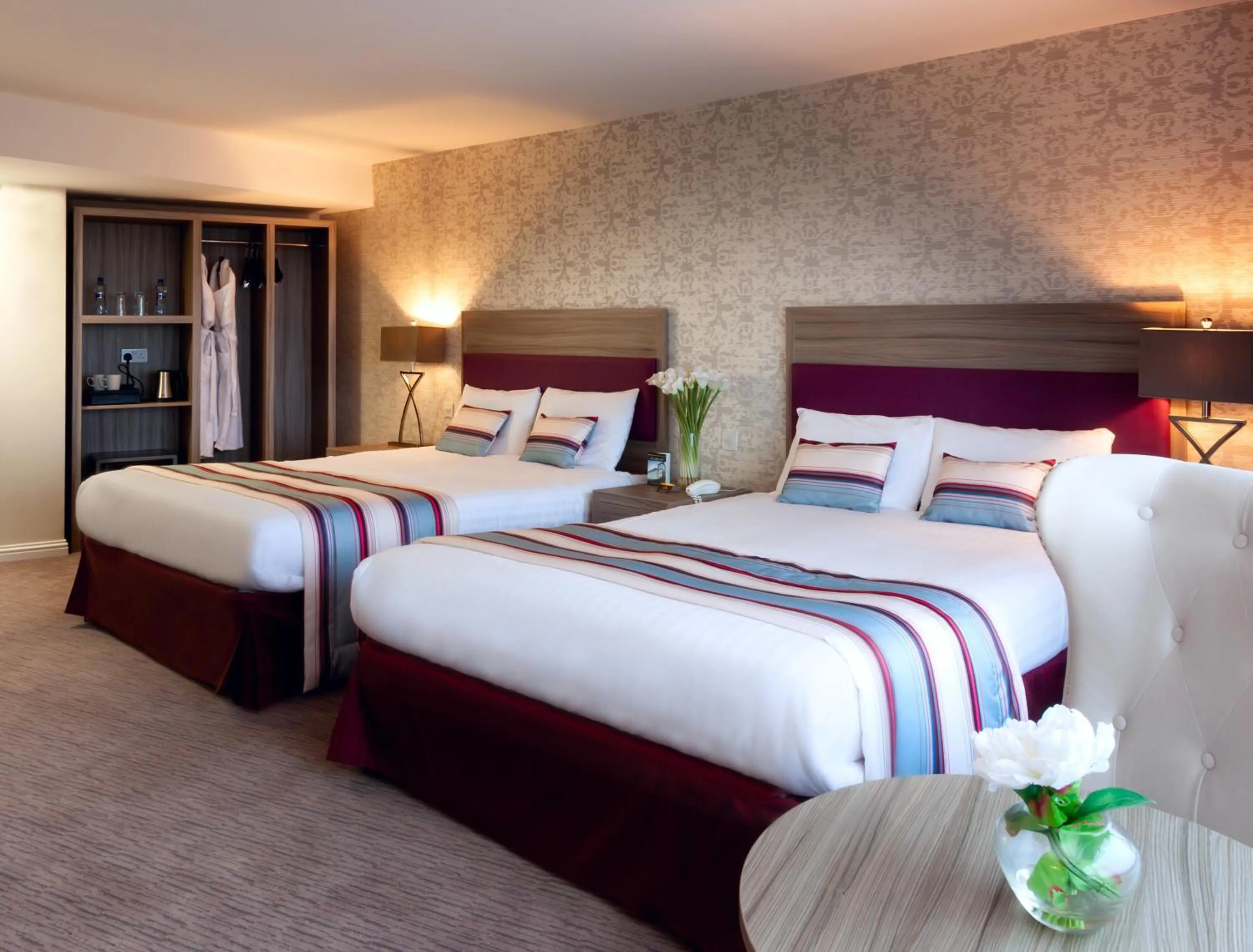 Bed in Shandon Hotel & Spa