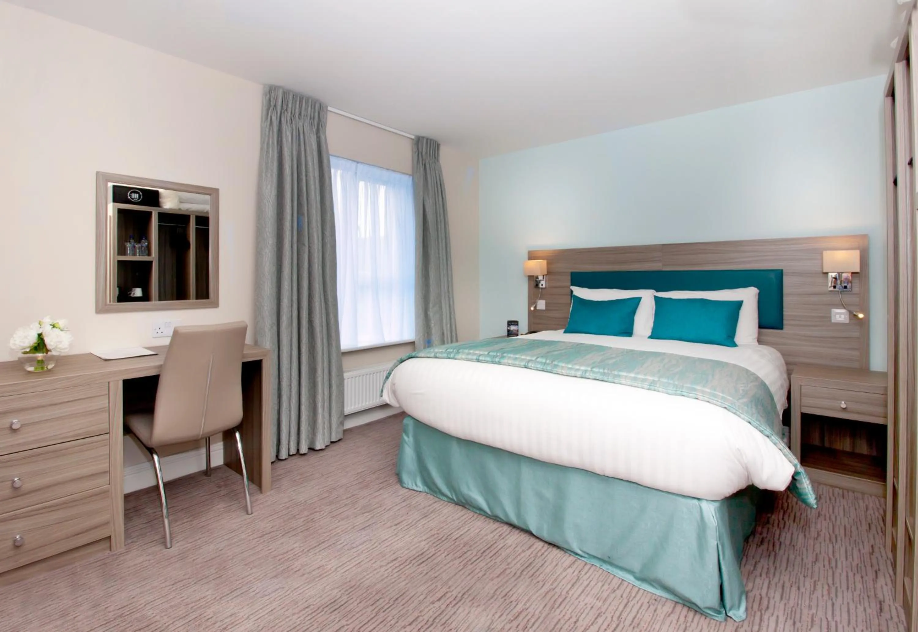 Bed in Shandon Hotel & Spa