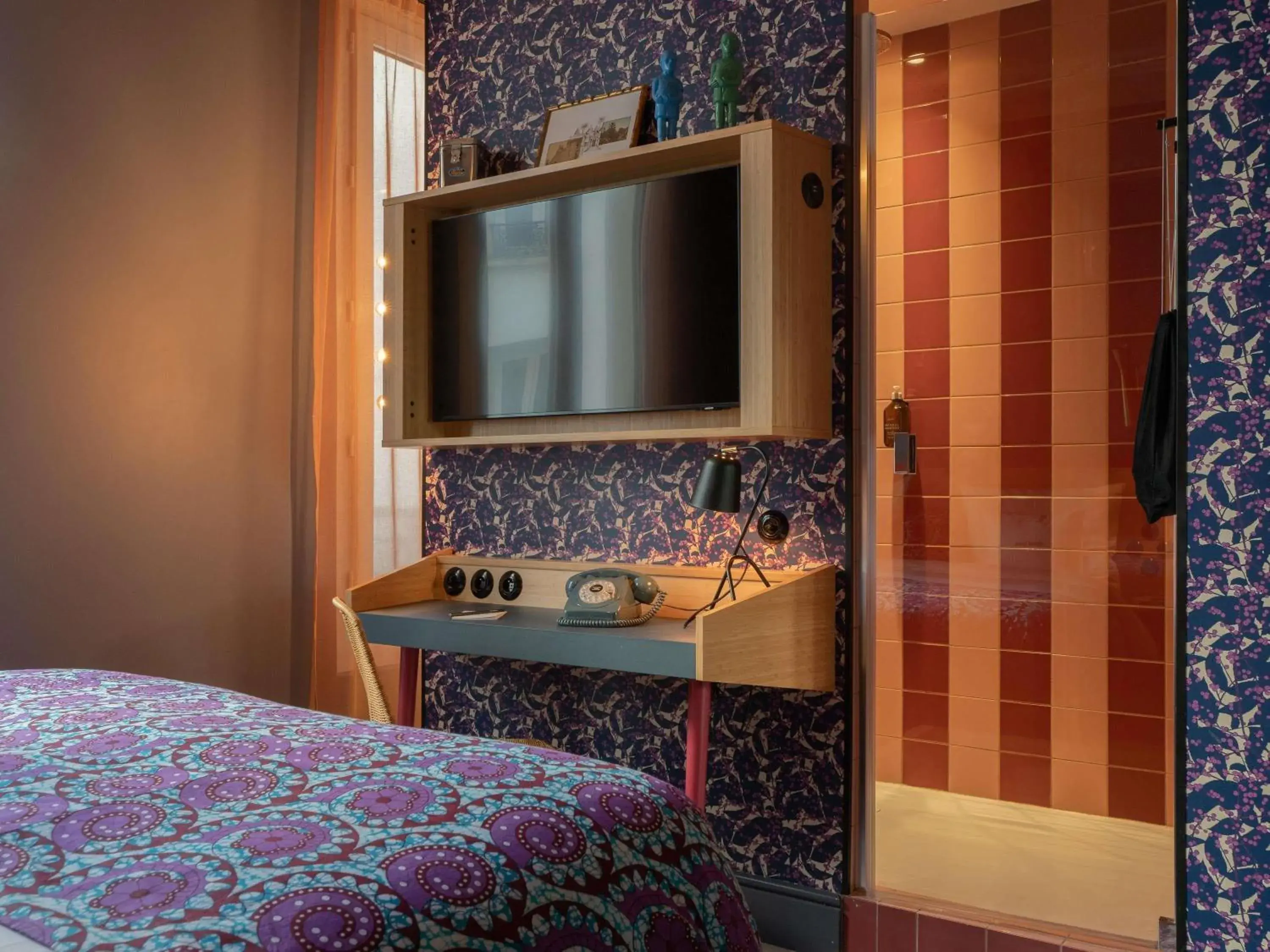 Bedroom in 25hours Hotel Terminus Nord Bedroom in 25hours Hotel Terminus Nord