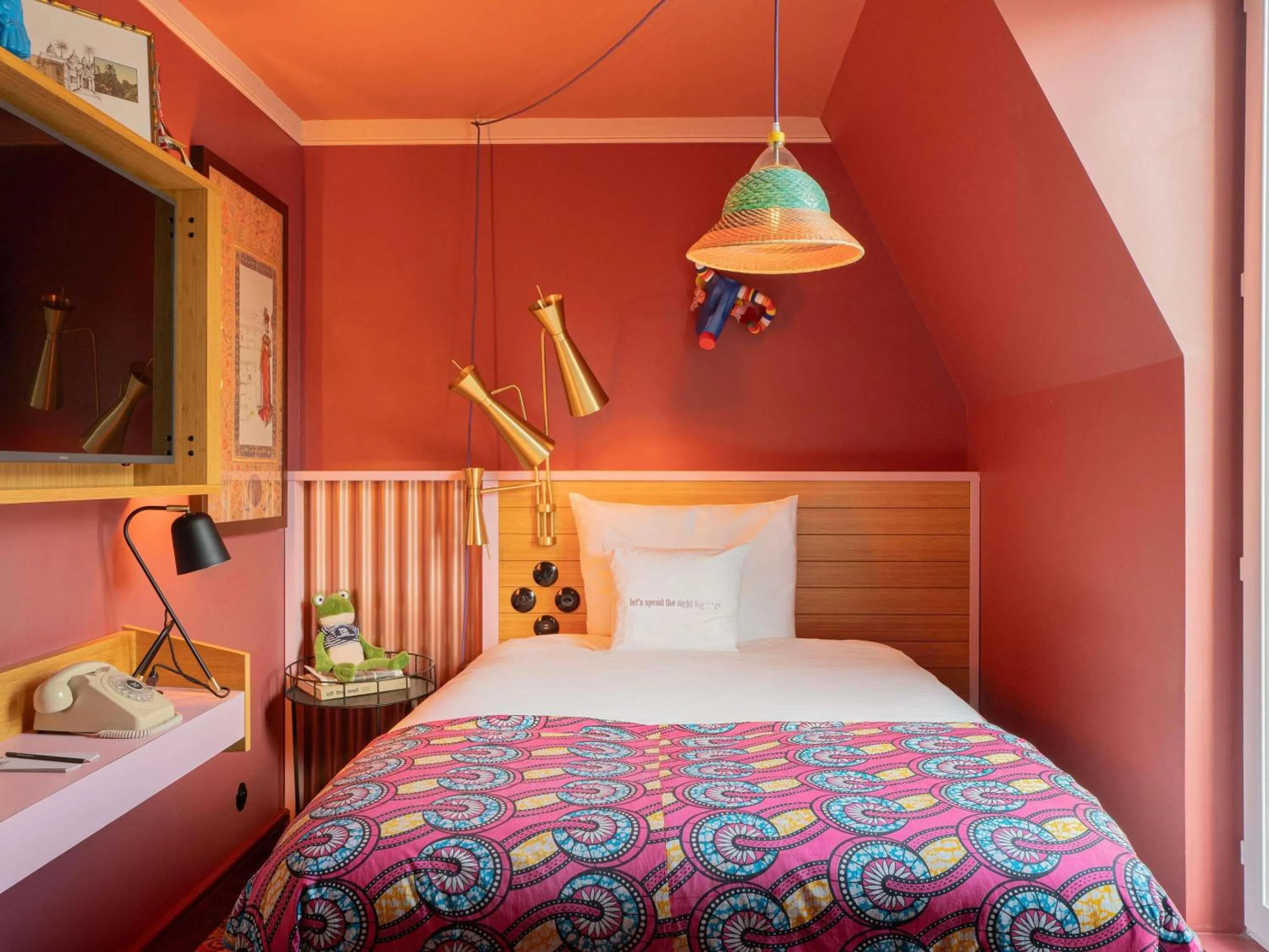 Bedroom, Bed in 25hours Hotel Terminus Nord