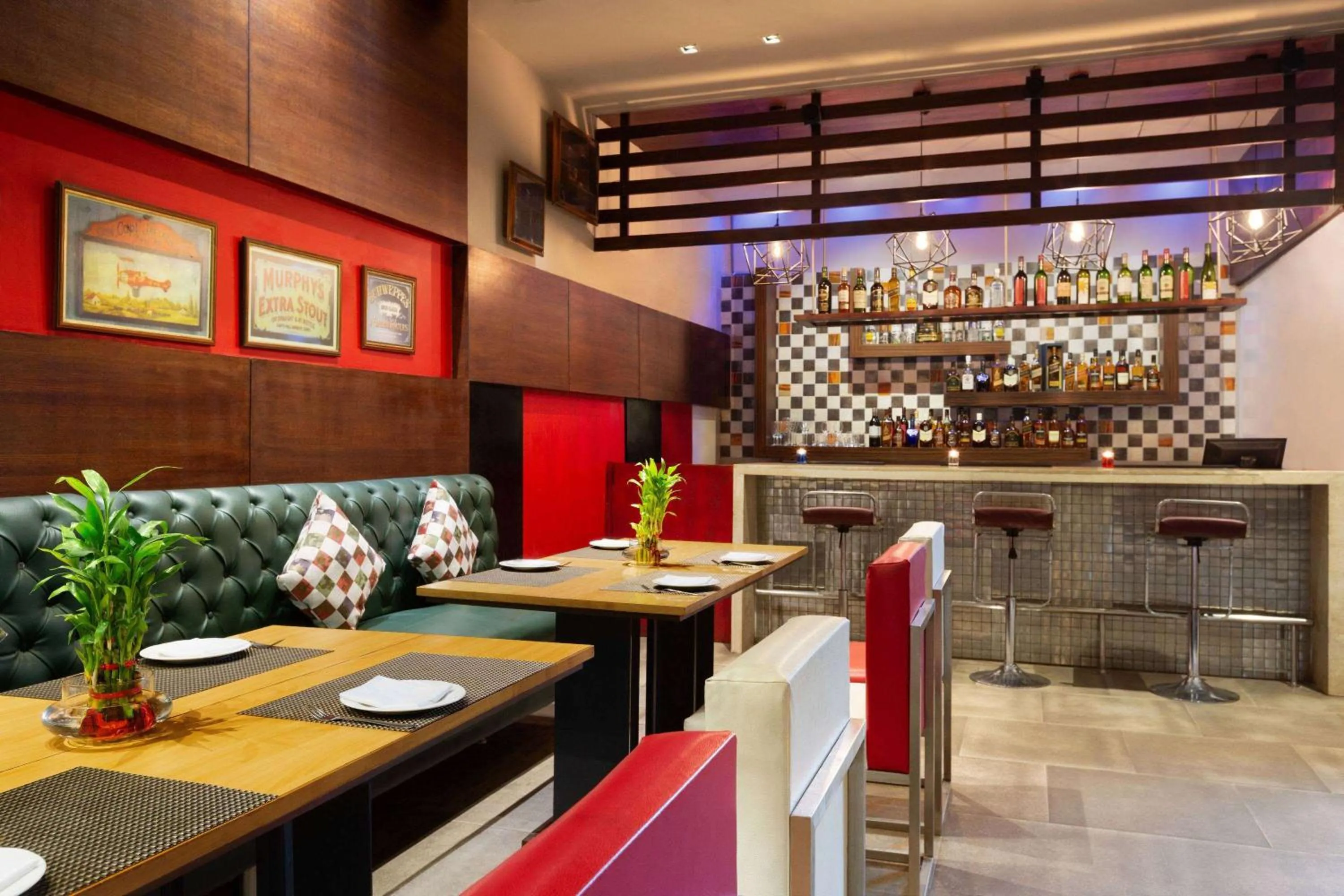 Lounge or bar in Ramada Ajmer