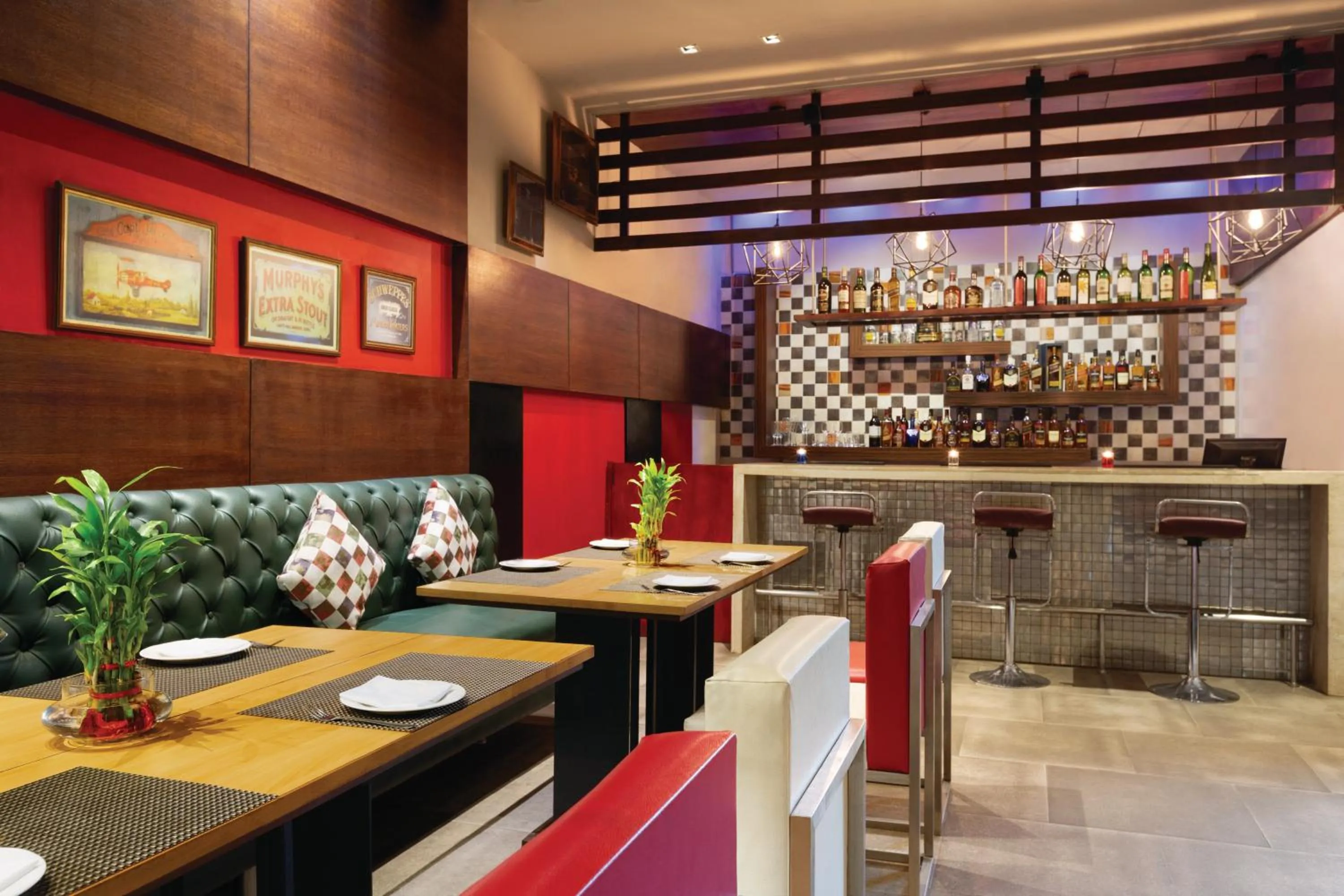Lounge or bar in Ramada Ajmer