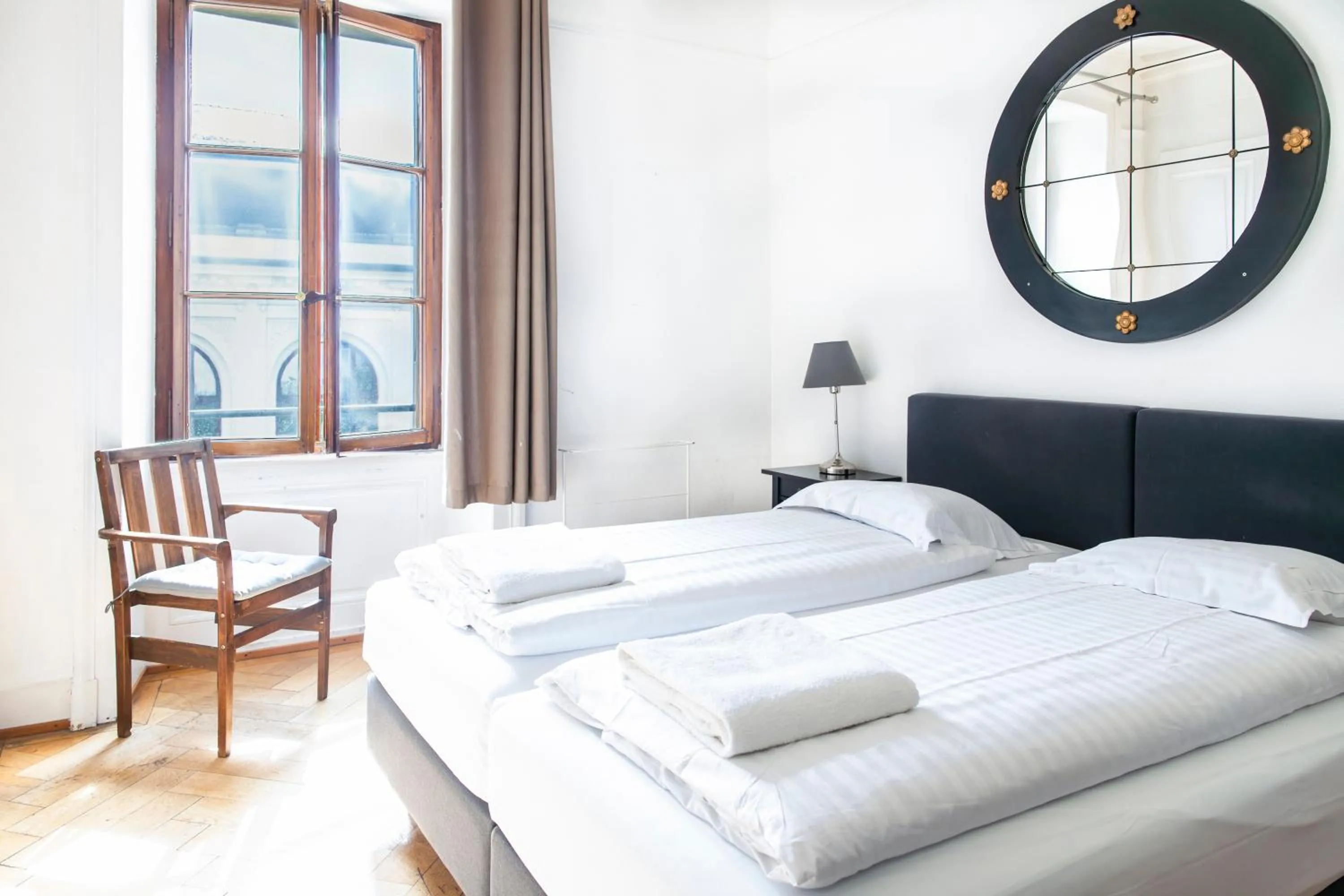 Superior Double Room with Shared Bathroom in Vevey Hotel & Guesthouse