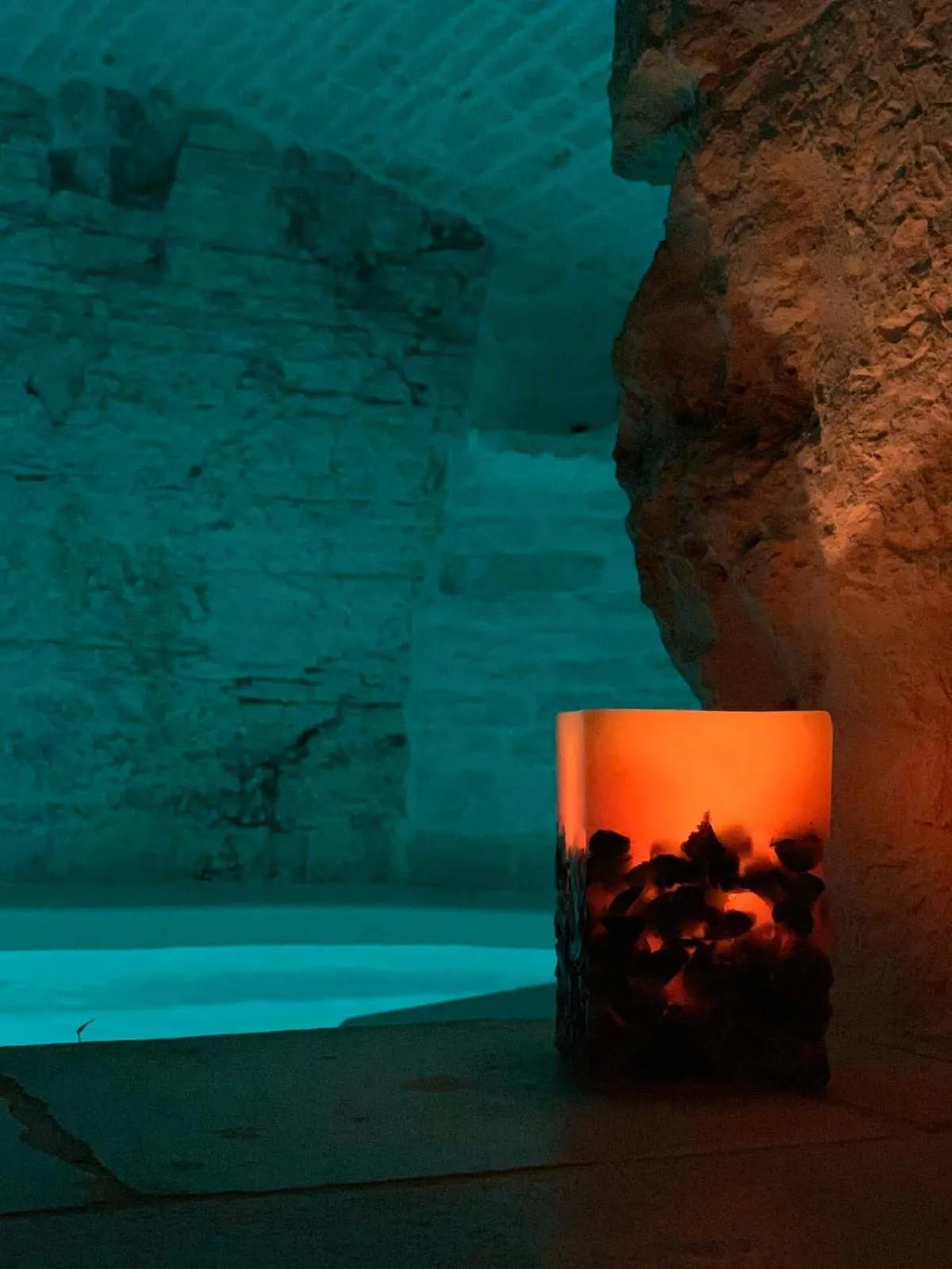 Hot Tub in Trulli Occhi Di Pietra