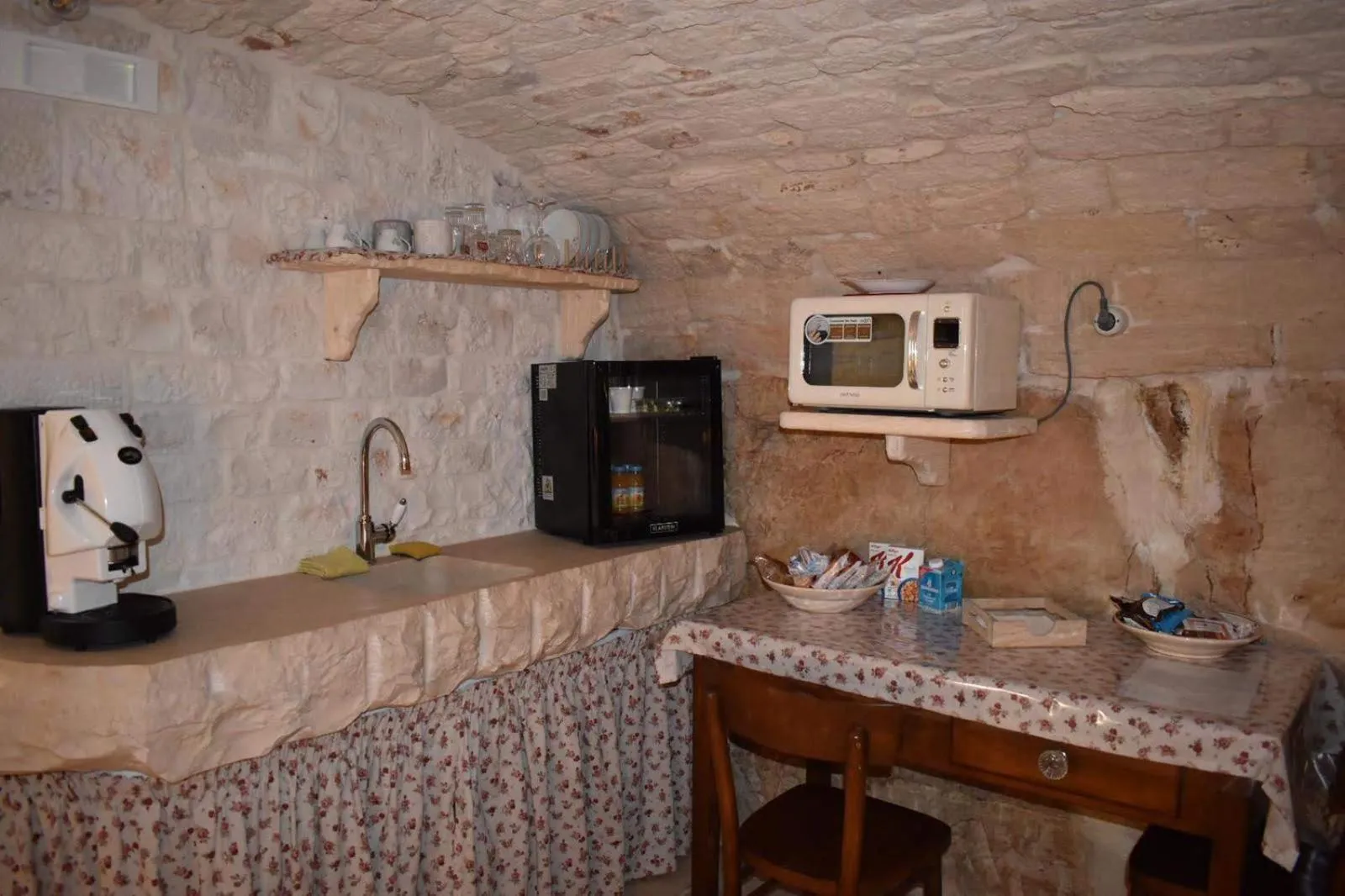 TV and multimedia in Trulli Occhi Di Pietra