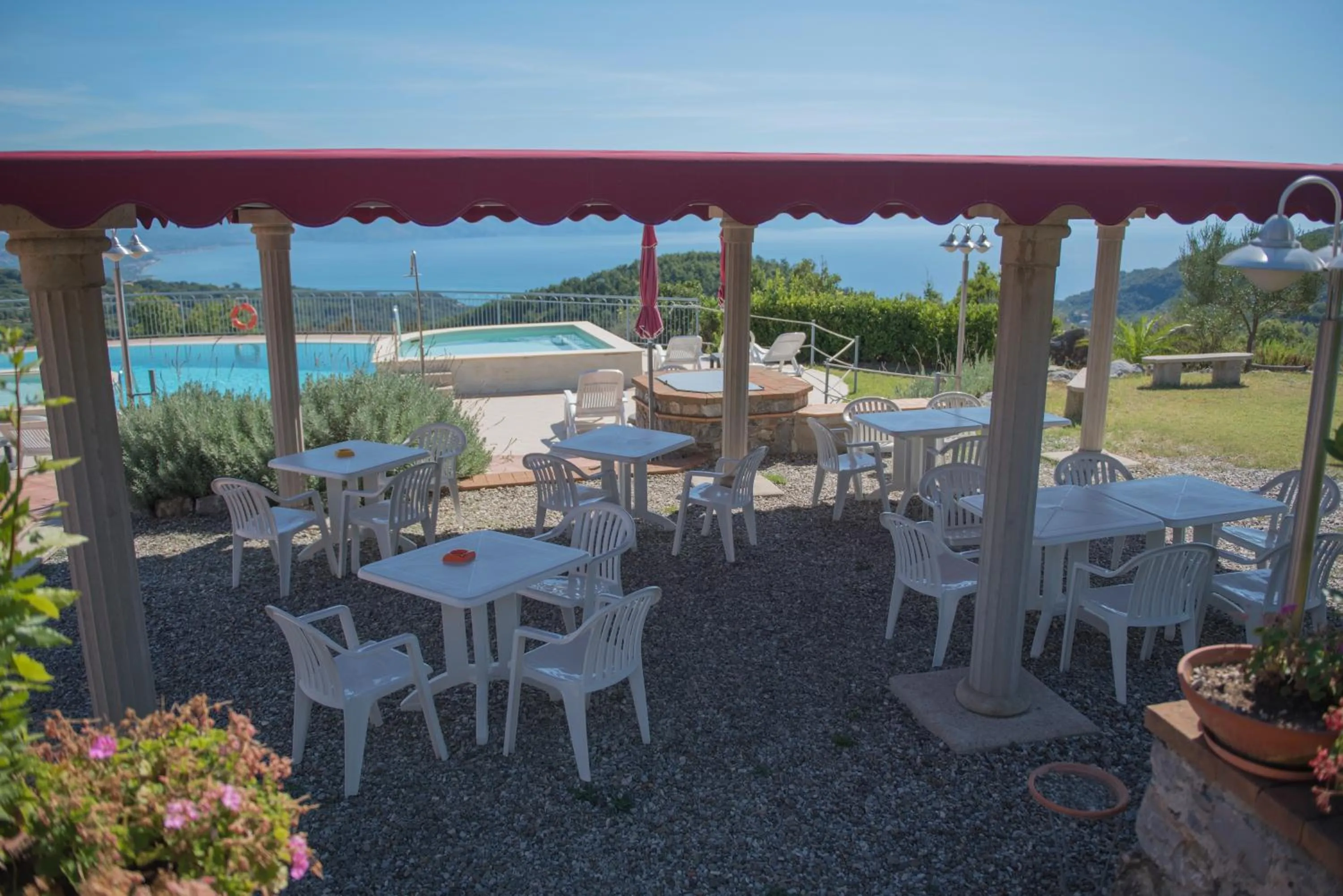 Patio in Hotel Caluna Charme