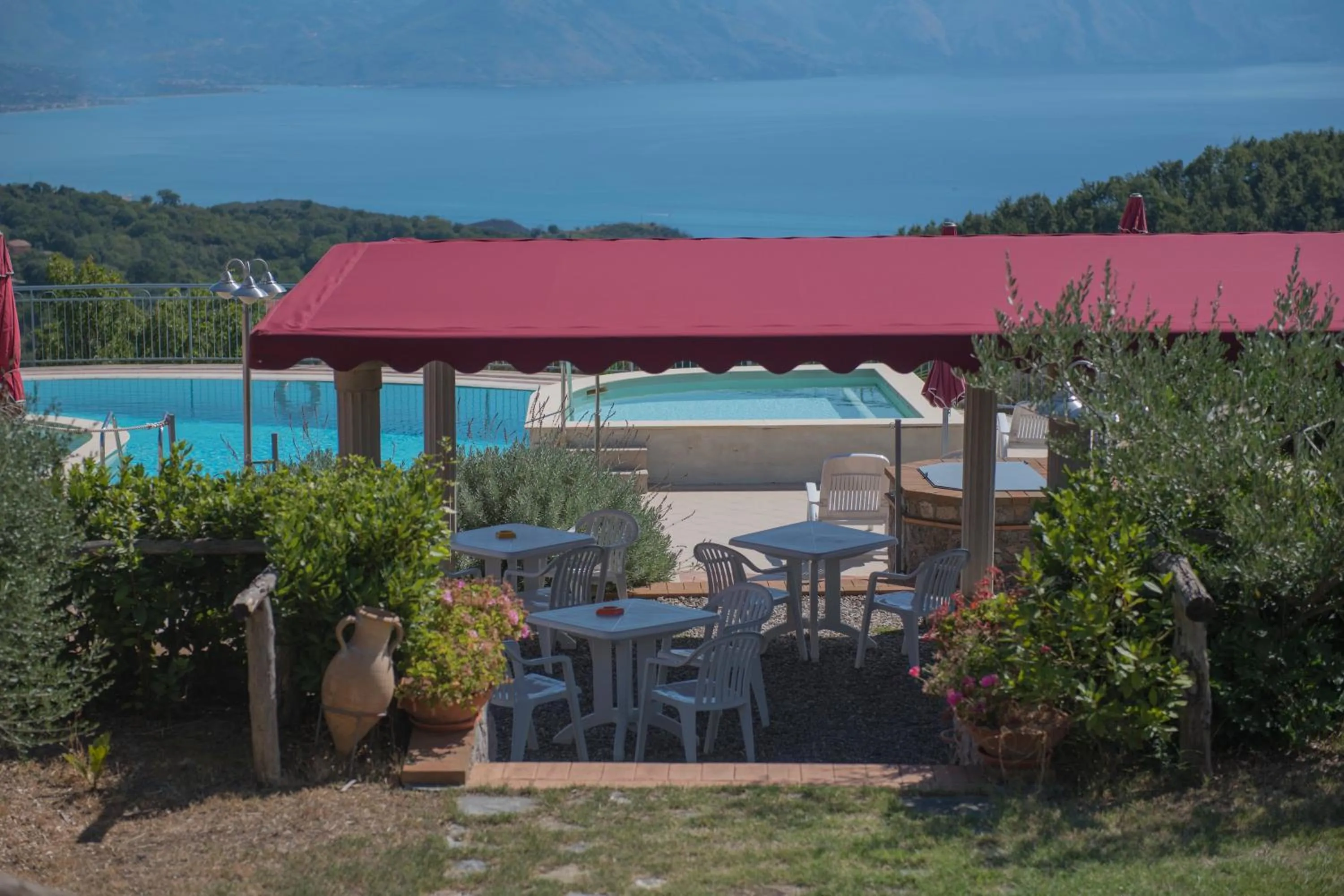 Patio in Hotel Caluna Charme
