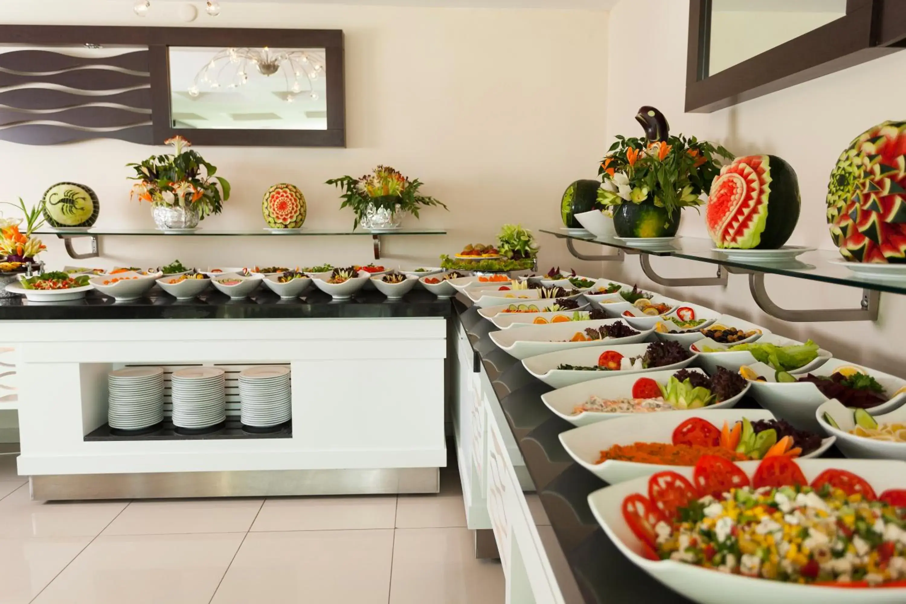 Restaurant/places to eat in Sunny Hill Alya Hotel