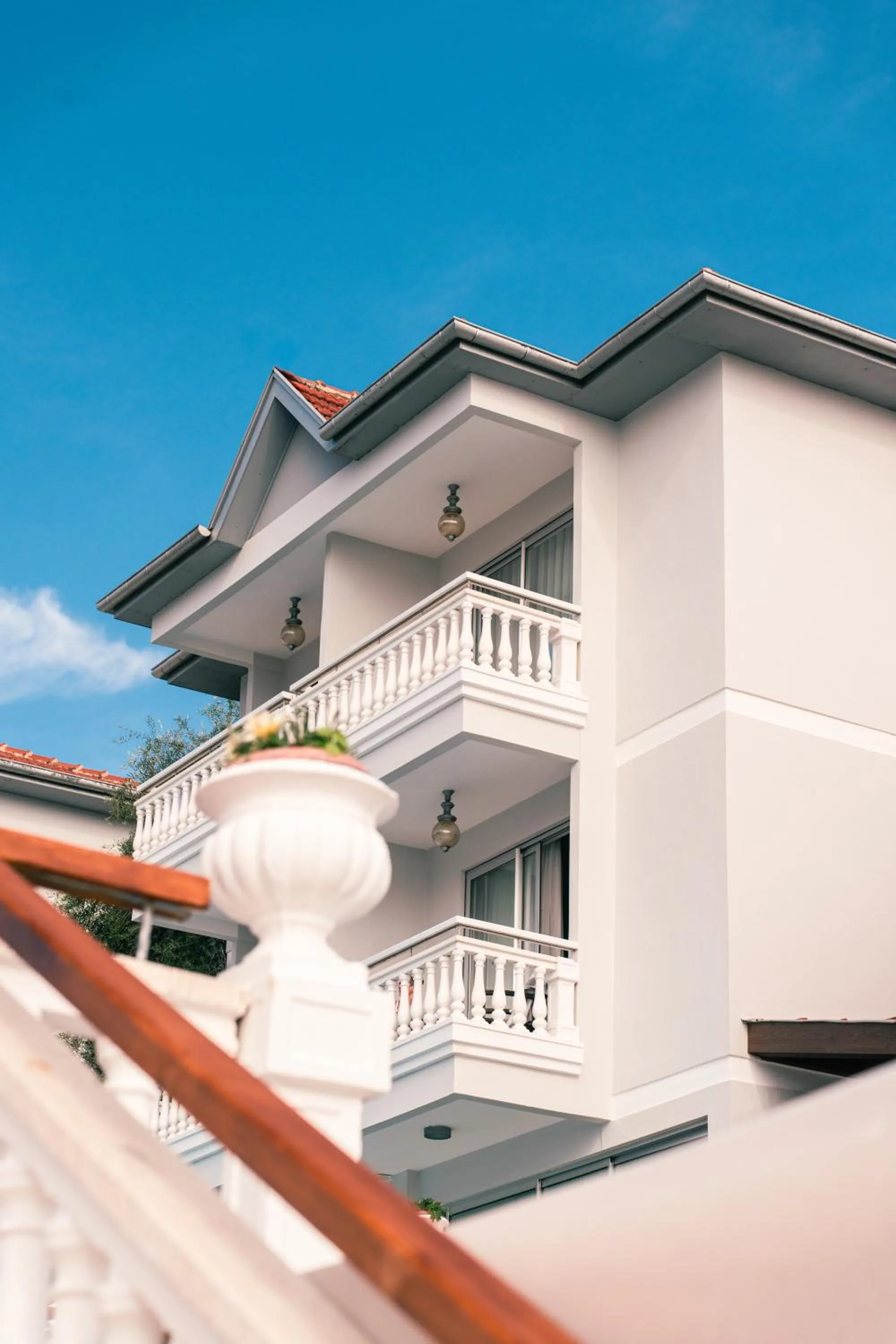 Property building in Sunny Hill Alya Hotel