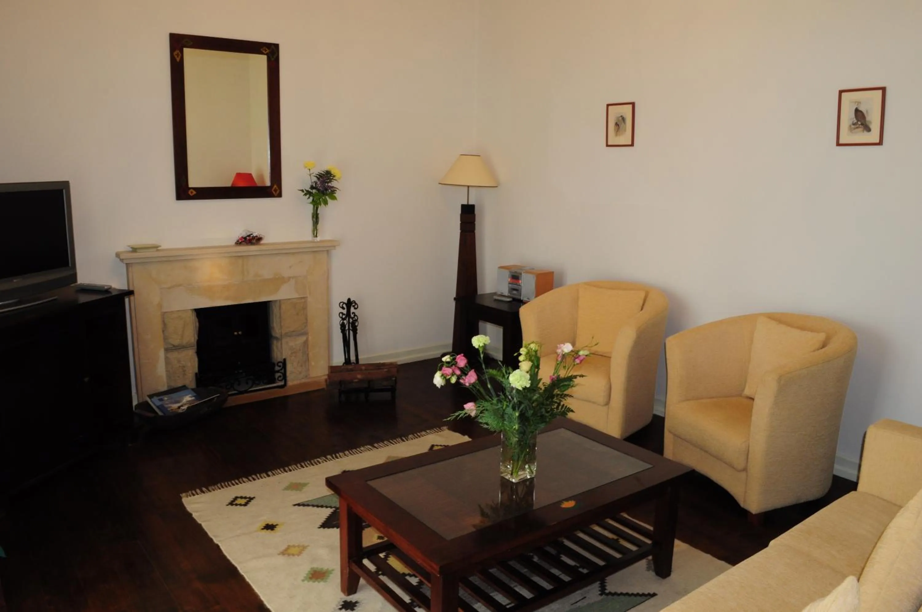 Communal lounge/ TV room in Delta Resort Treetop by Eight Continents