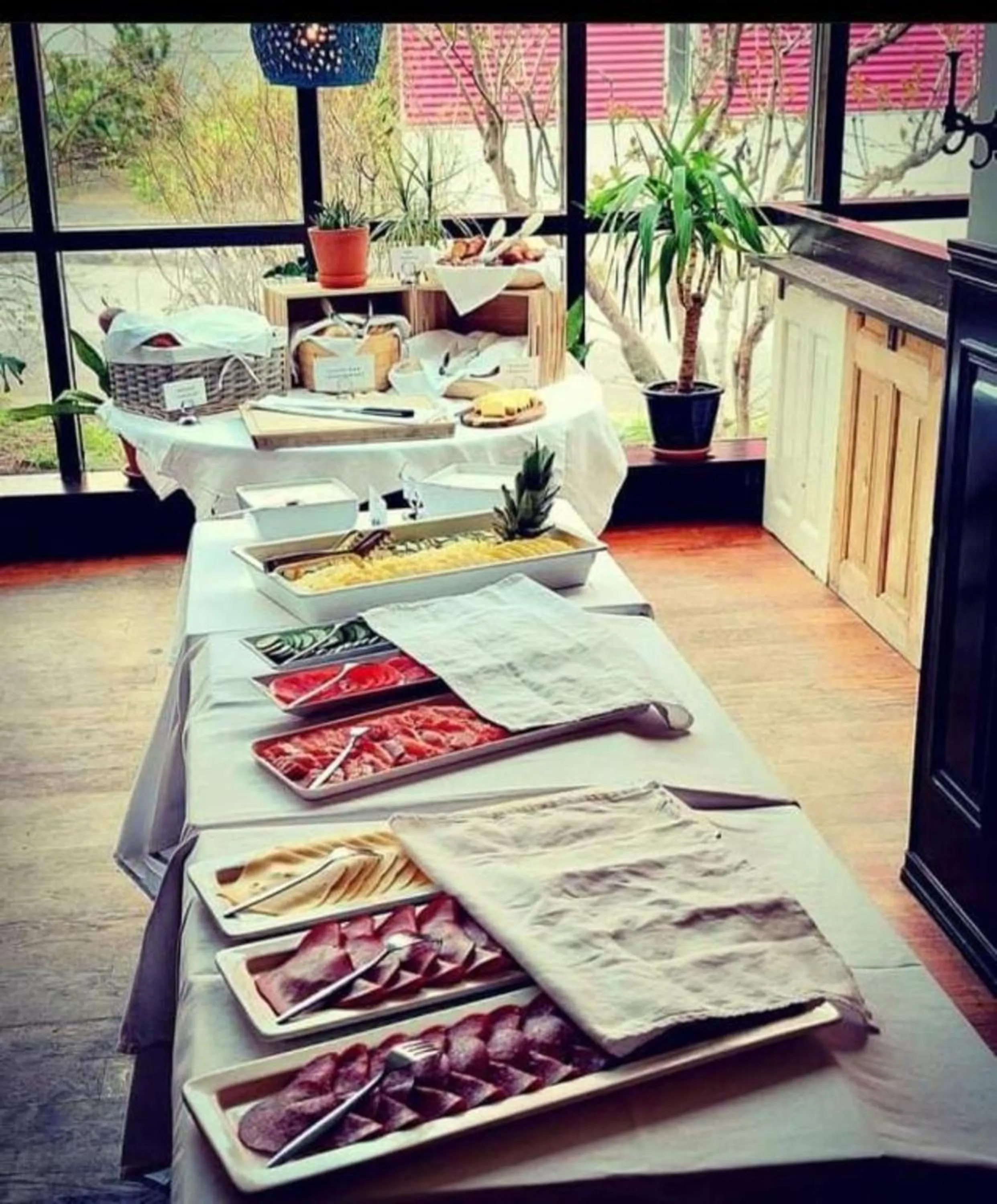 Breakfast in Ódinsvé Hotel Apartments