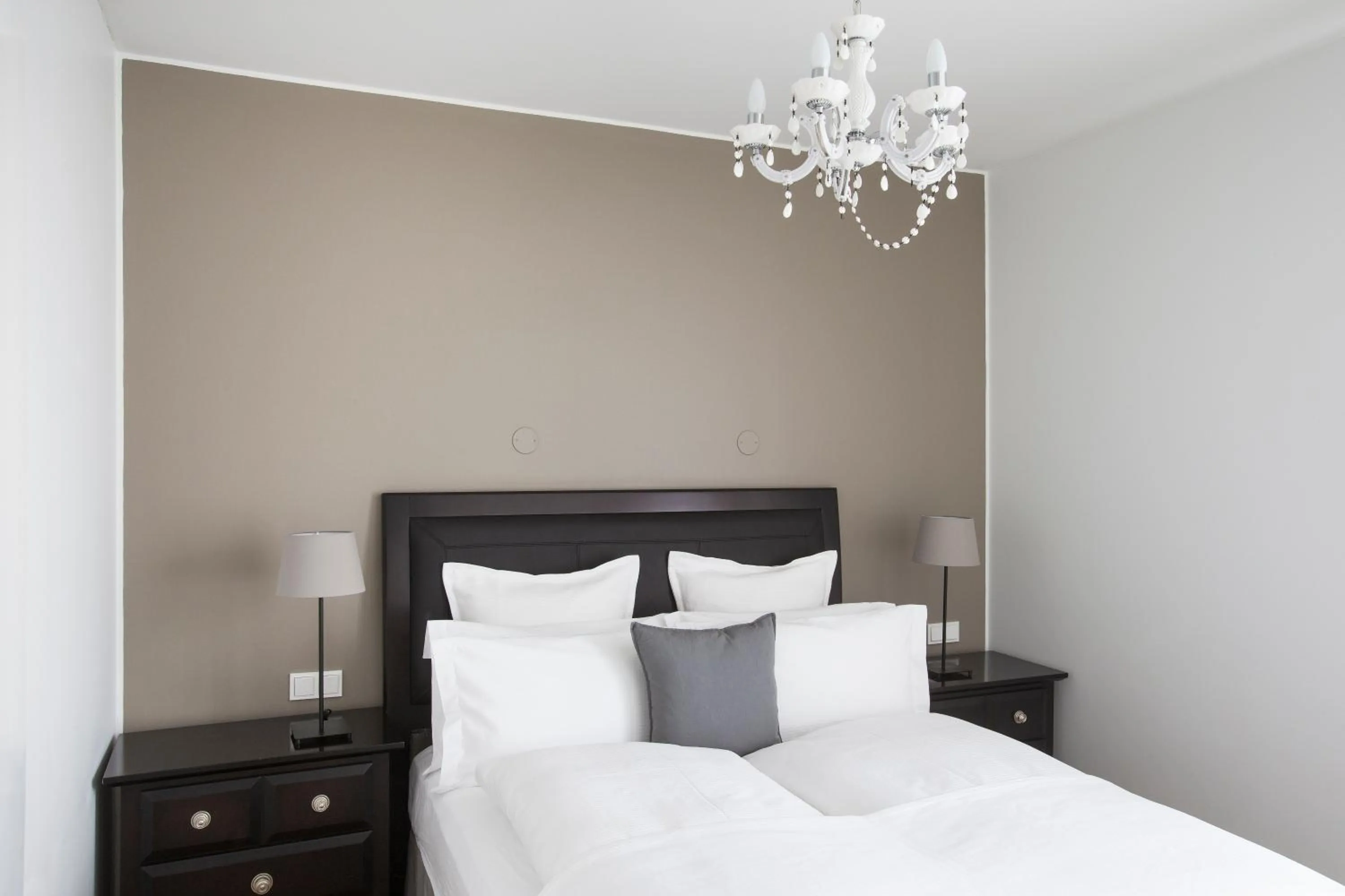 Bed in Ódinsvé Hotel Apartments