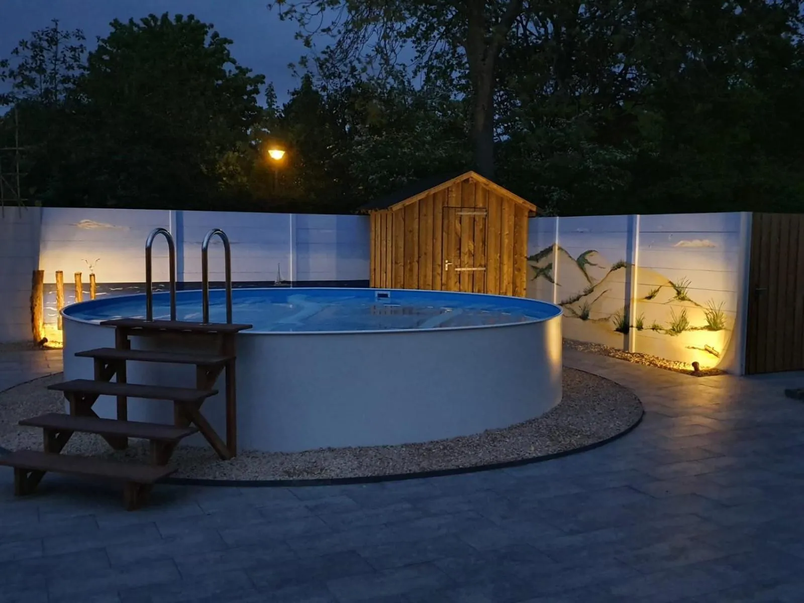 Swimming pool in B&B Dennenbos