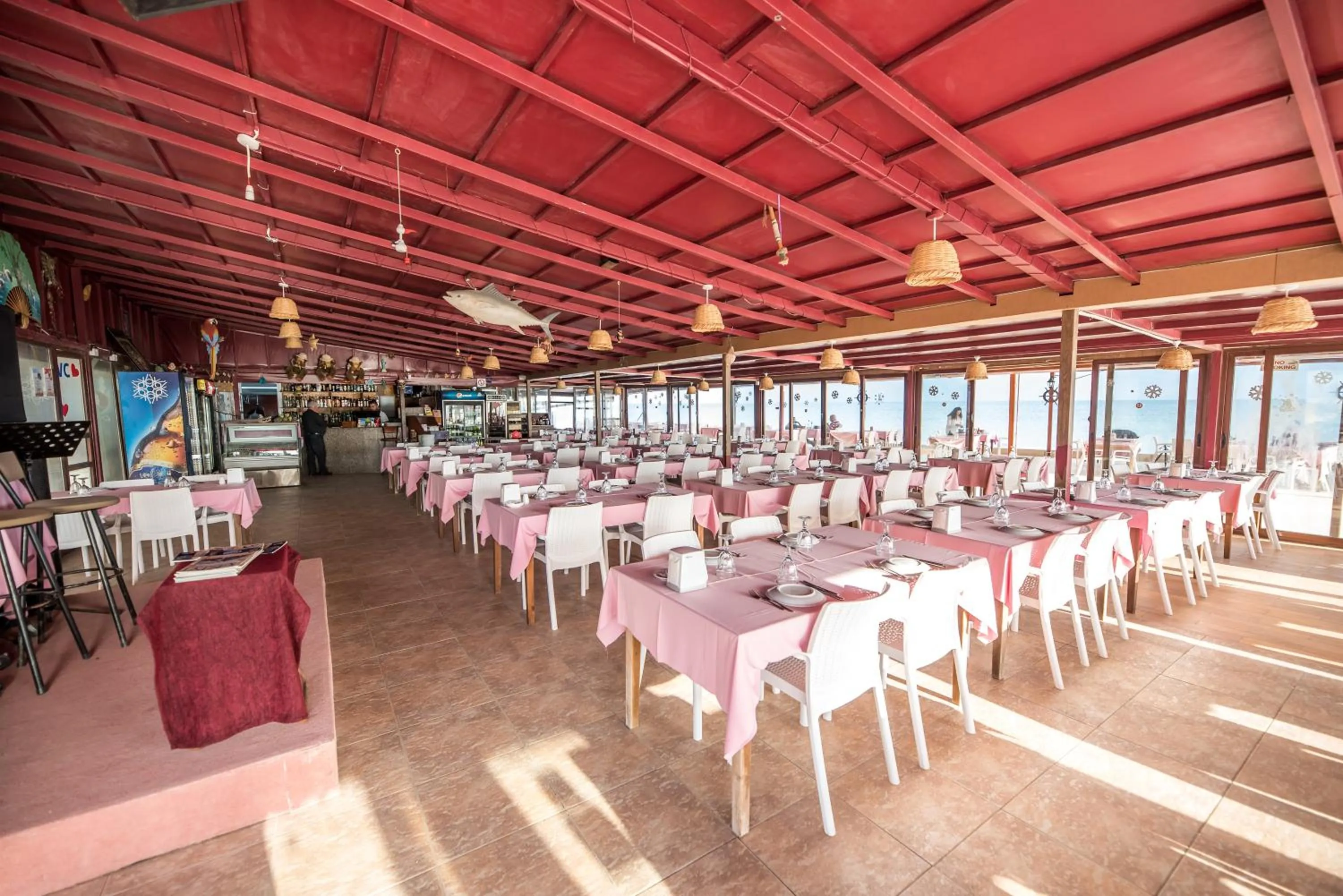 Restaurant/places to eat in Exotic Hotel & SPA