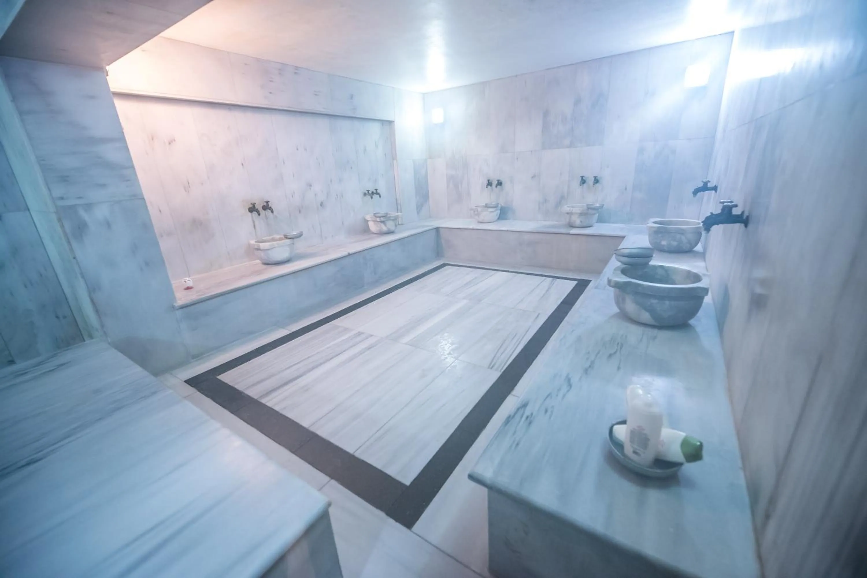 Steam room in Exotic Hotel & SPA