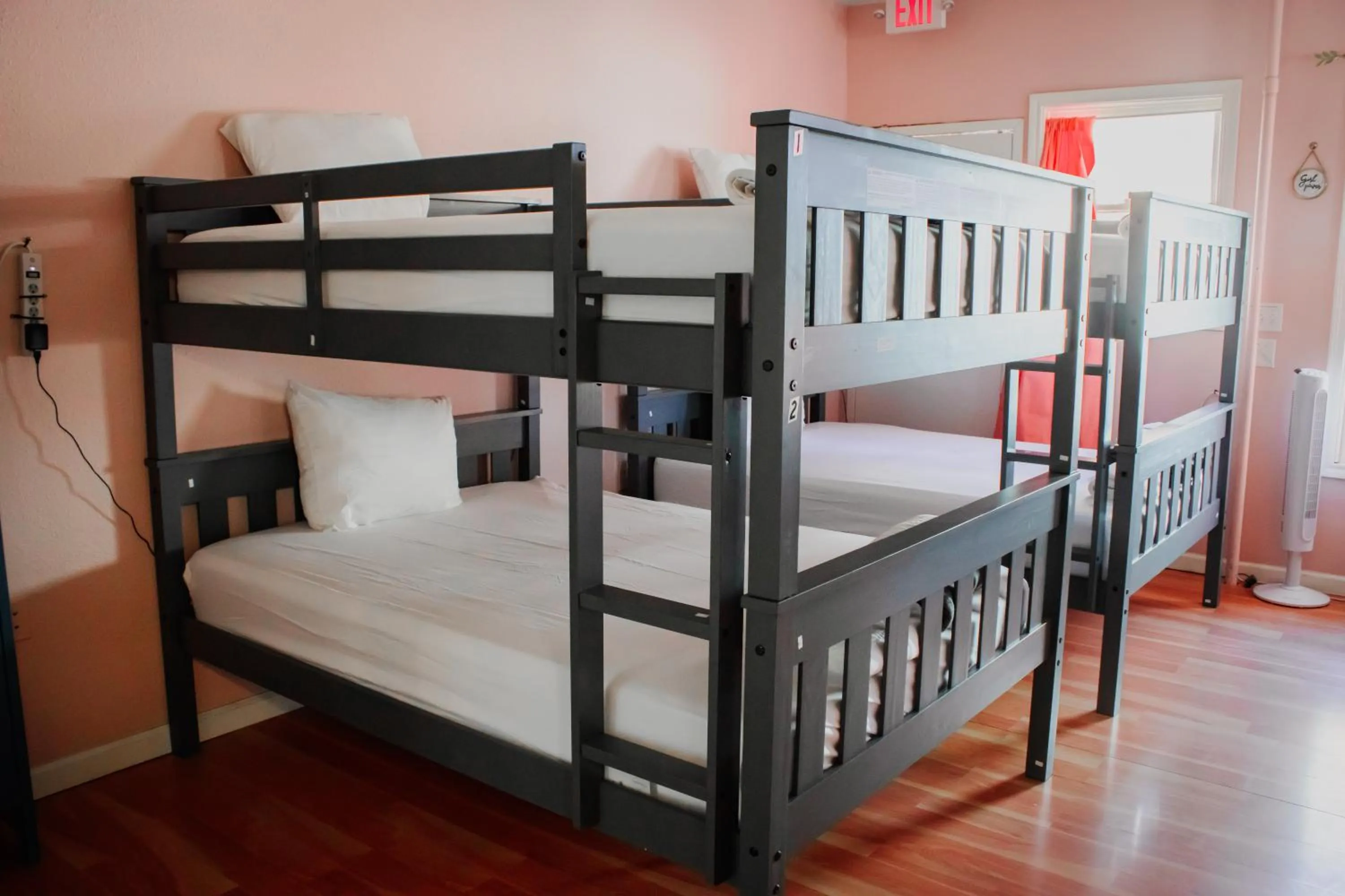 Wanderstay Houston Hostel