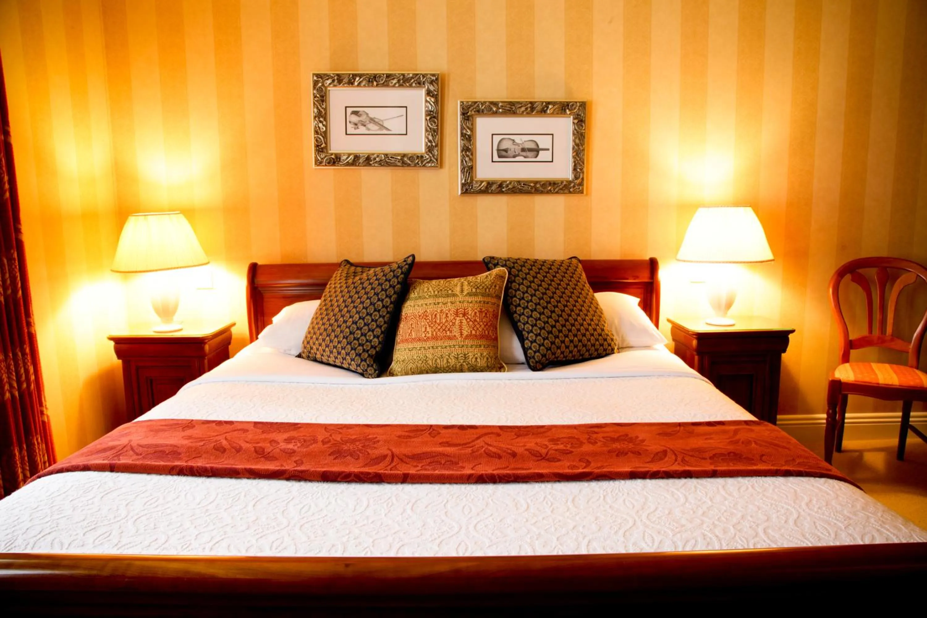 Bed in Ardmore Country House