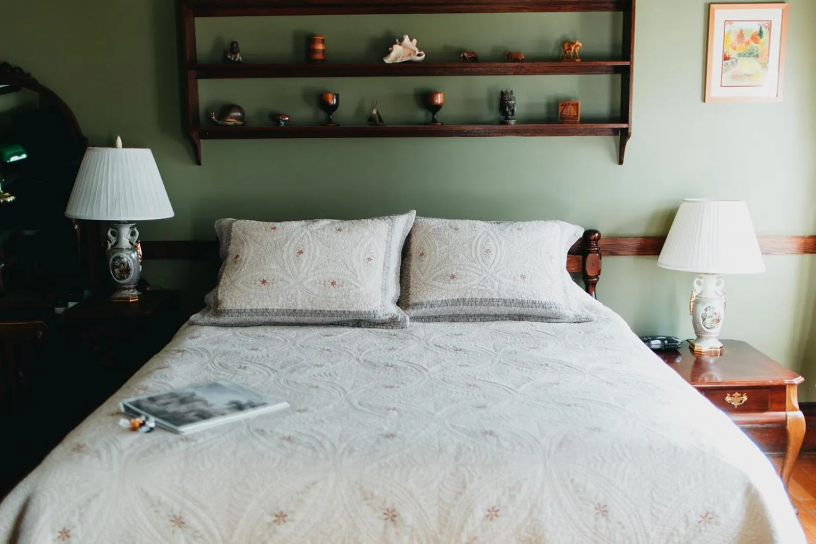 Bed in Friendly City Inn B&B