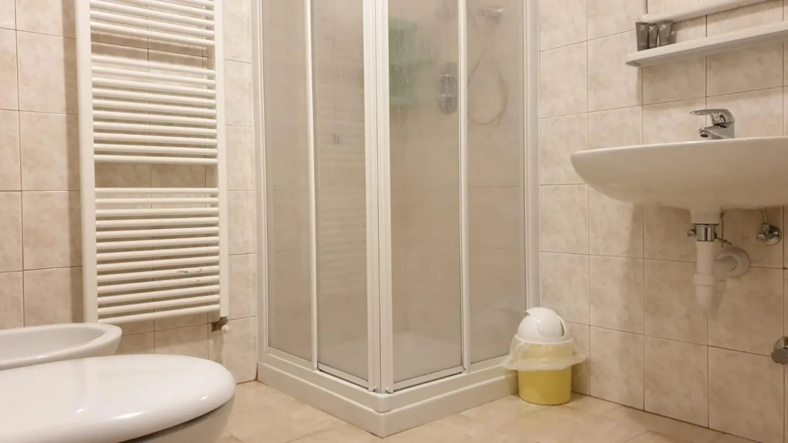 Shower in Alpino Lodge Bivio