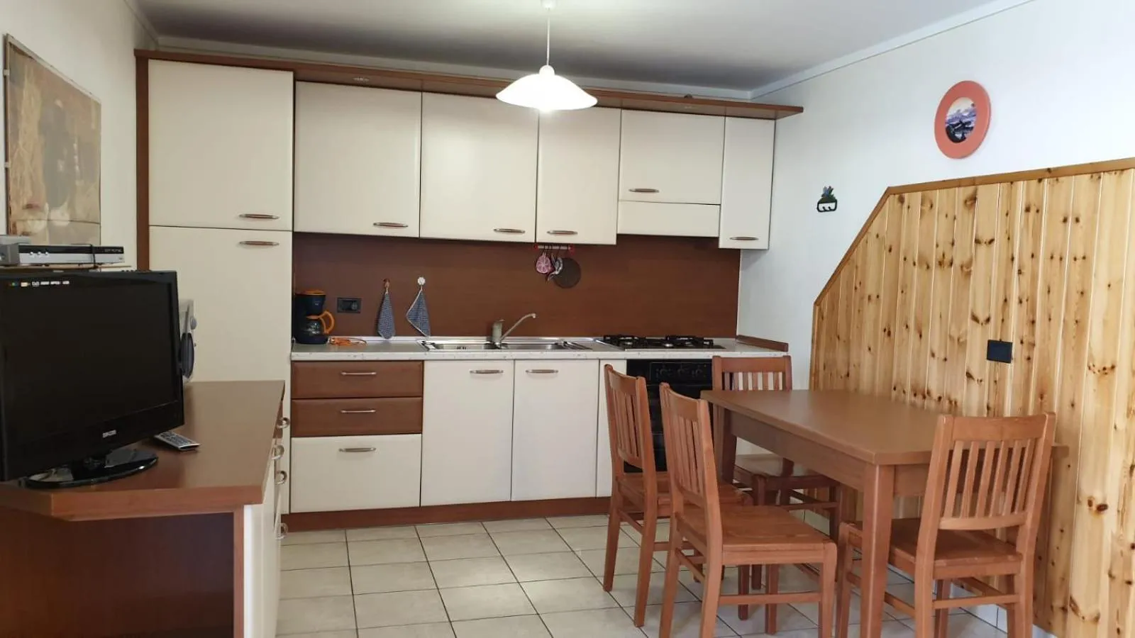 Kitchen or kitchenette in Alpino Lodge Bivio