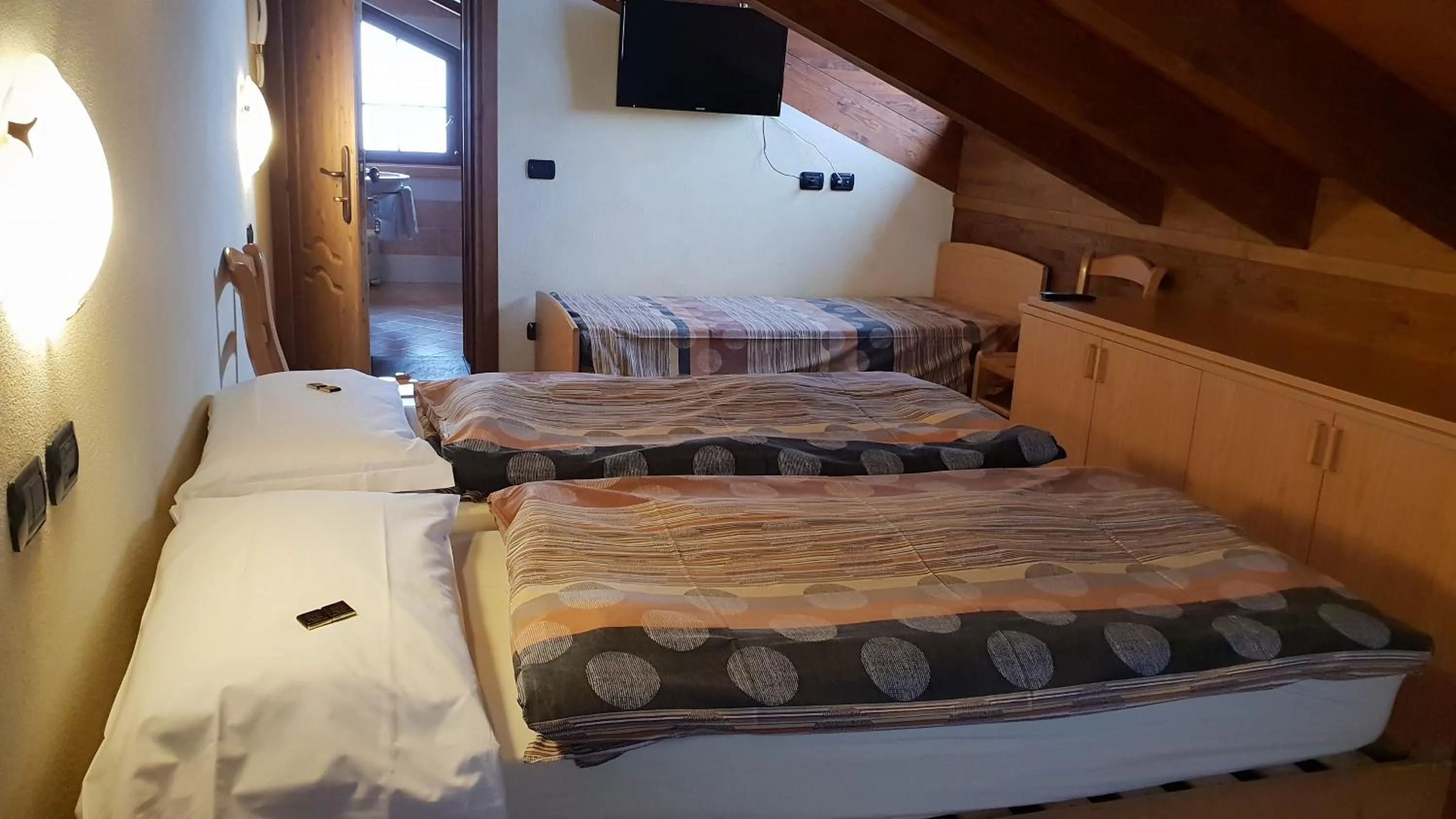 Bed in Alpino Lodge Bivio